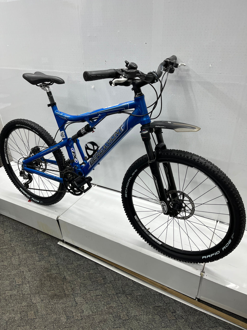Bergamont Evolve 4.9 Fully, viele Neuteile