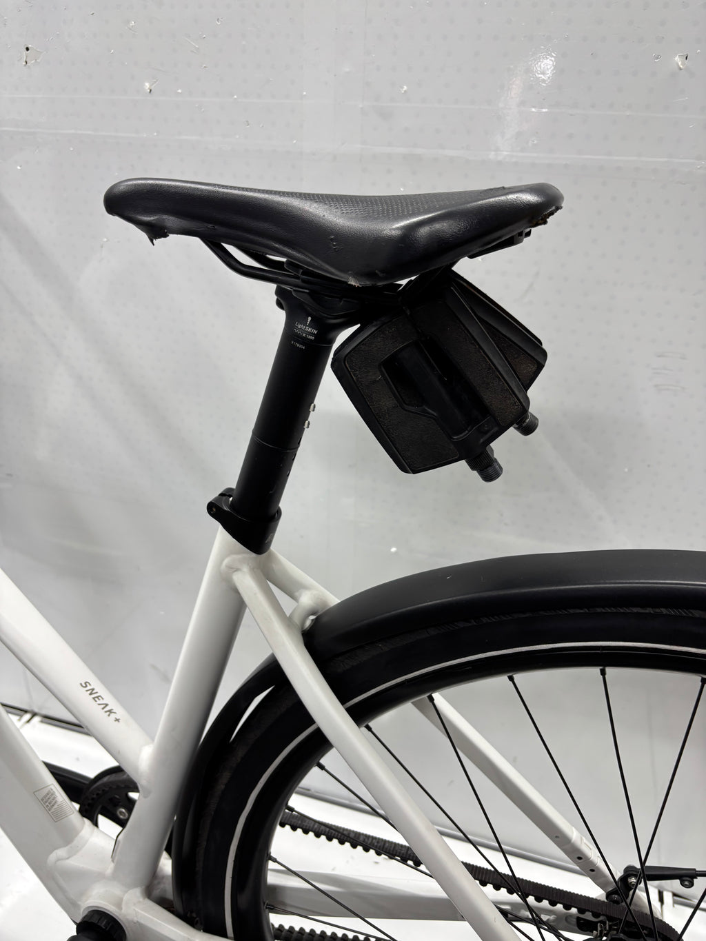 Rose Fahrrad Sneak + - Bastlerrad - DEFEKT - neuwertig