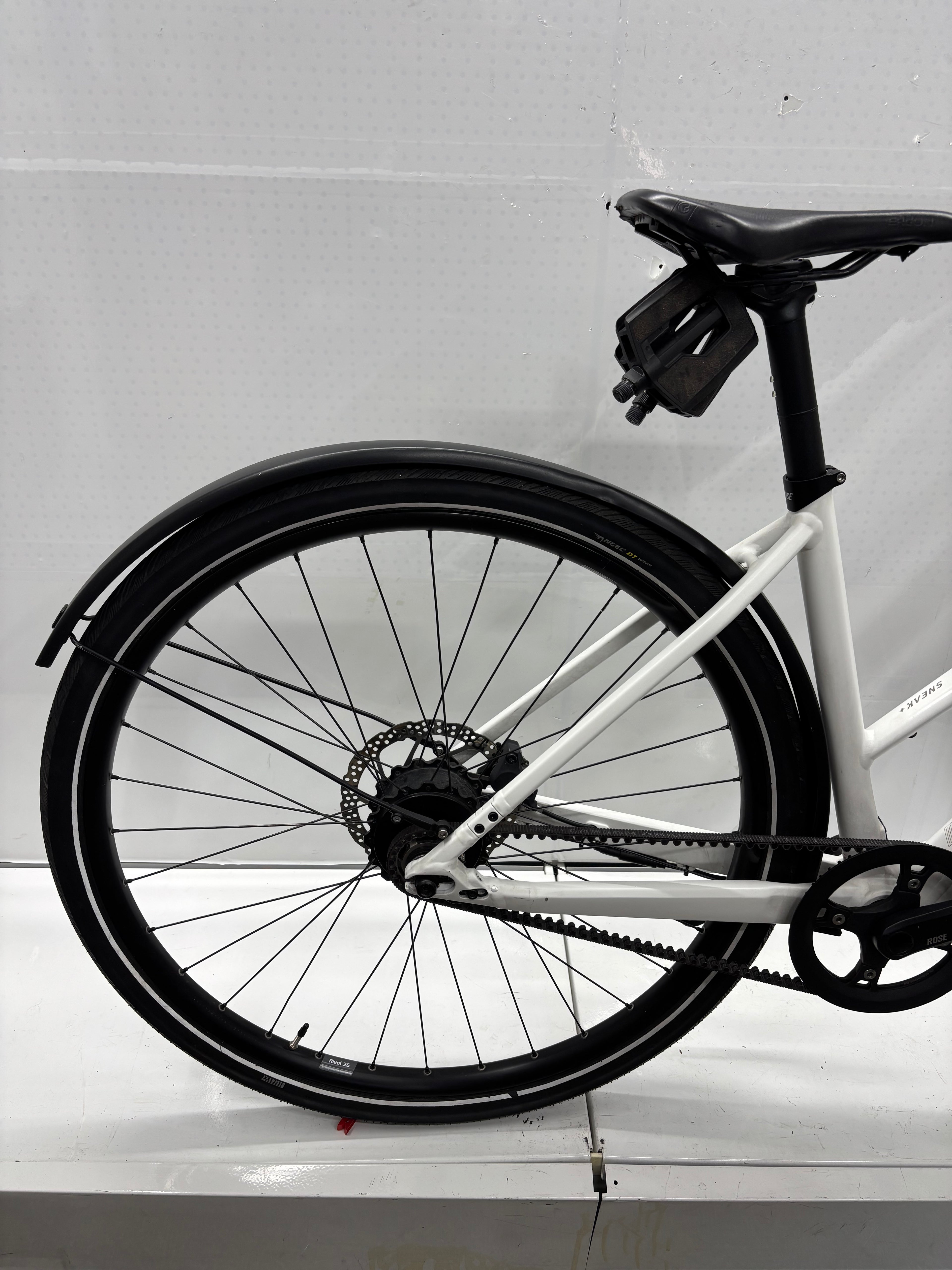 Rose Fahrrad Sneak + - Bastlerrad - DEFEKT - neuwertig