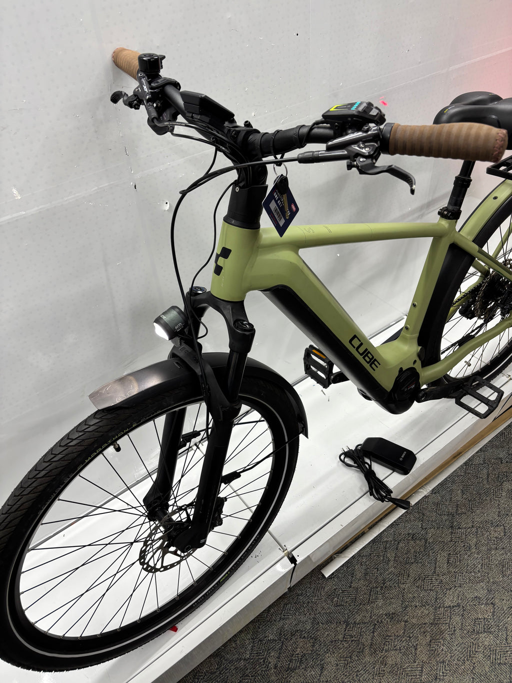 Cube Kathmandu Hybrid SLX 750  nur 650 Km