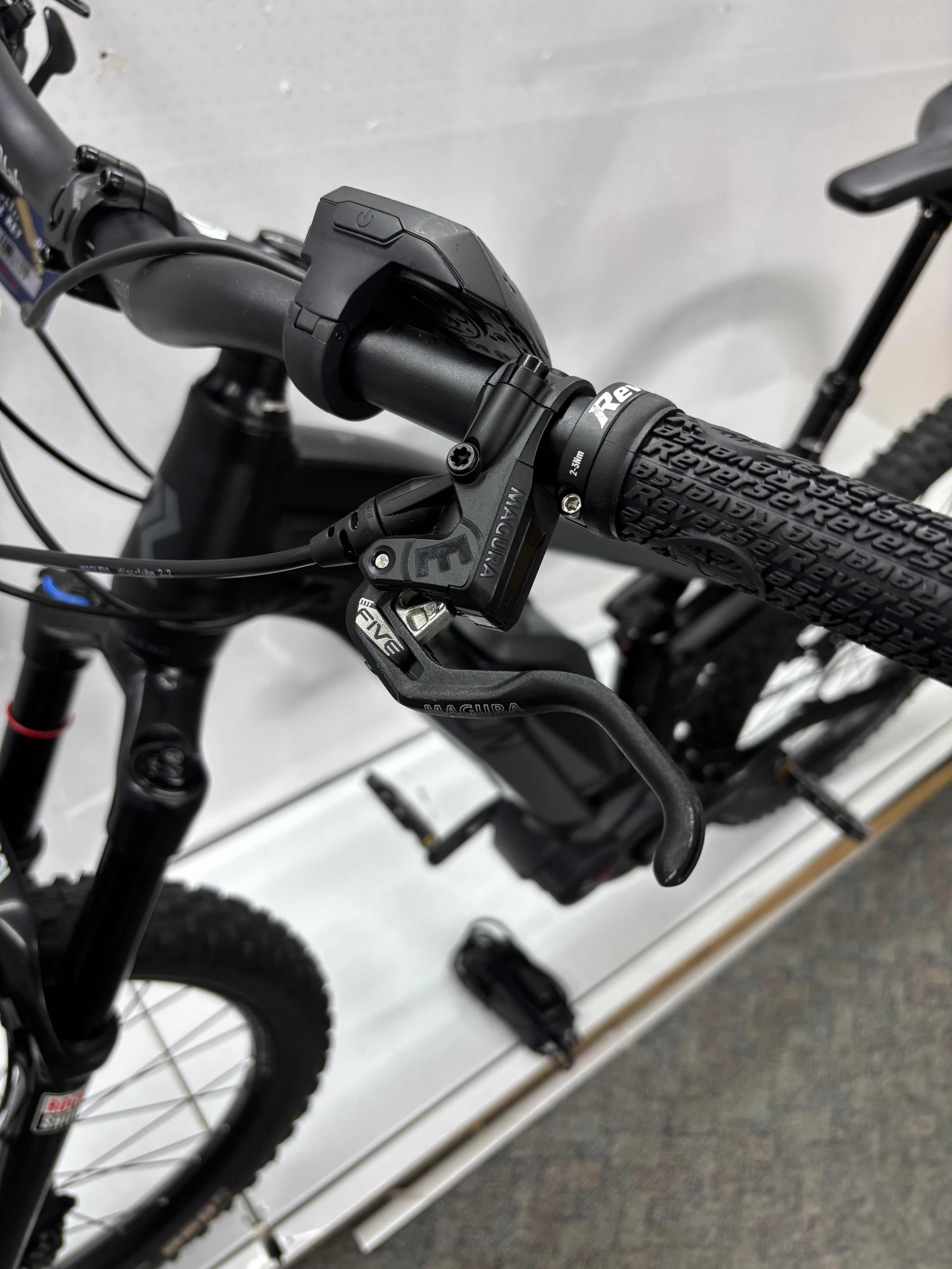 Radon Slide Hybrid 140
