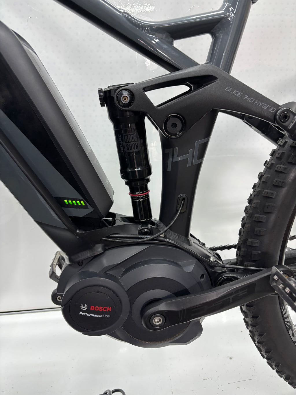 Radon Slide Hybrid 140