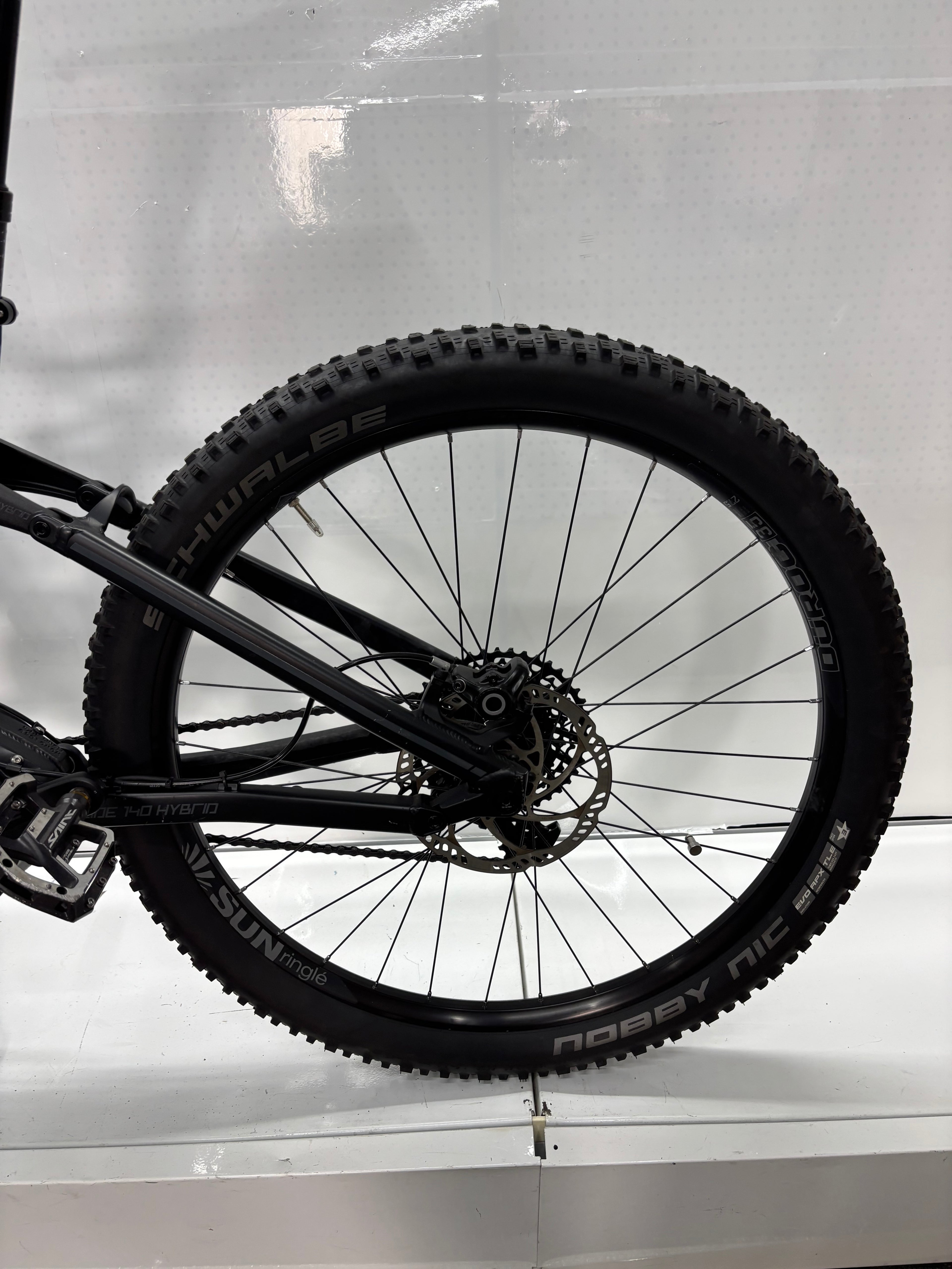 Radon Slide Hybrid 140