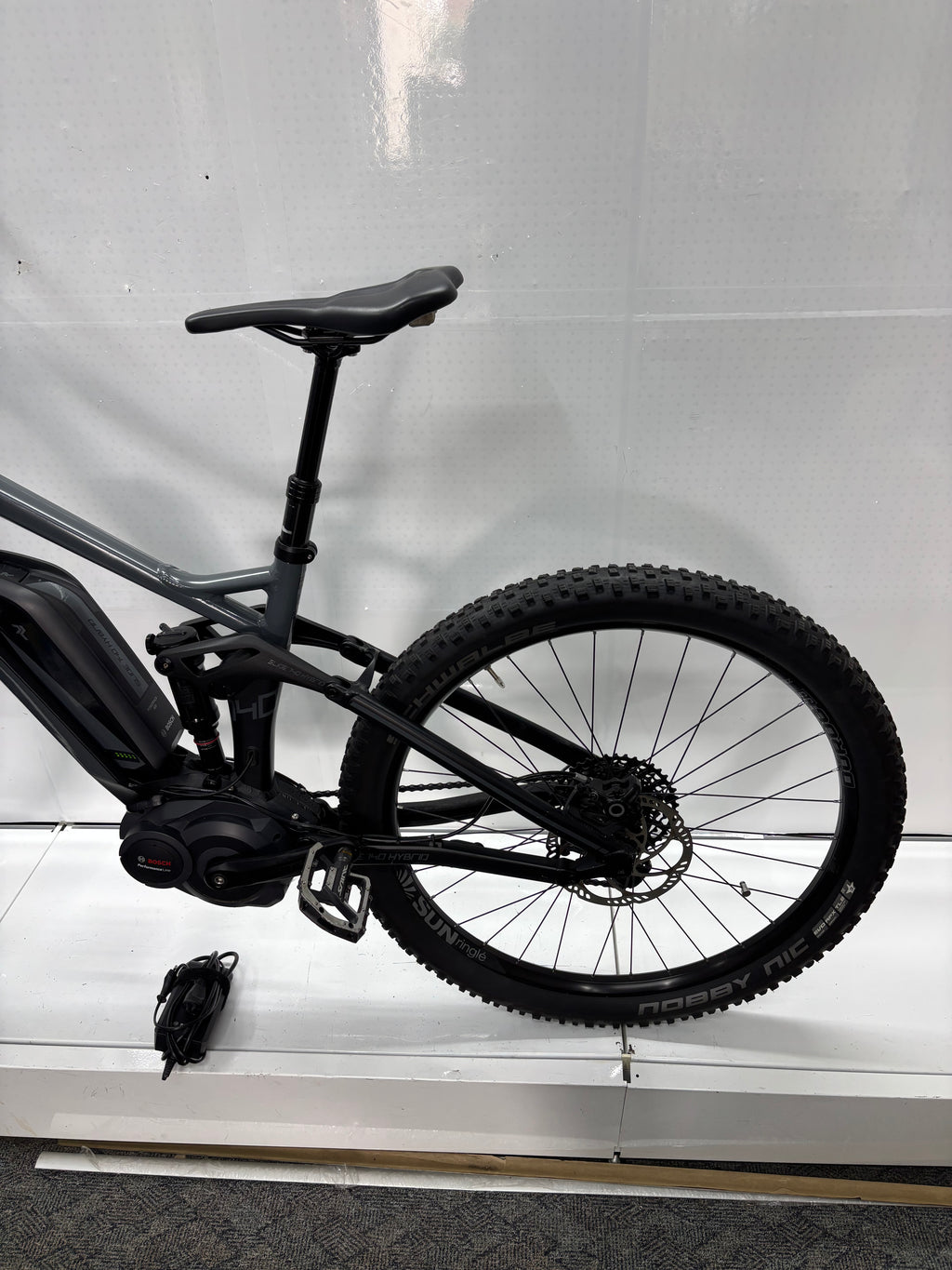Radon Slide Hybrid 140