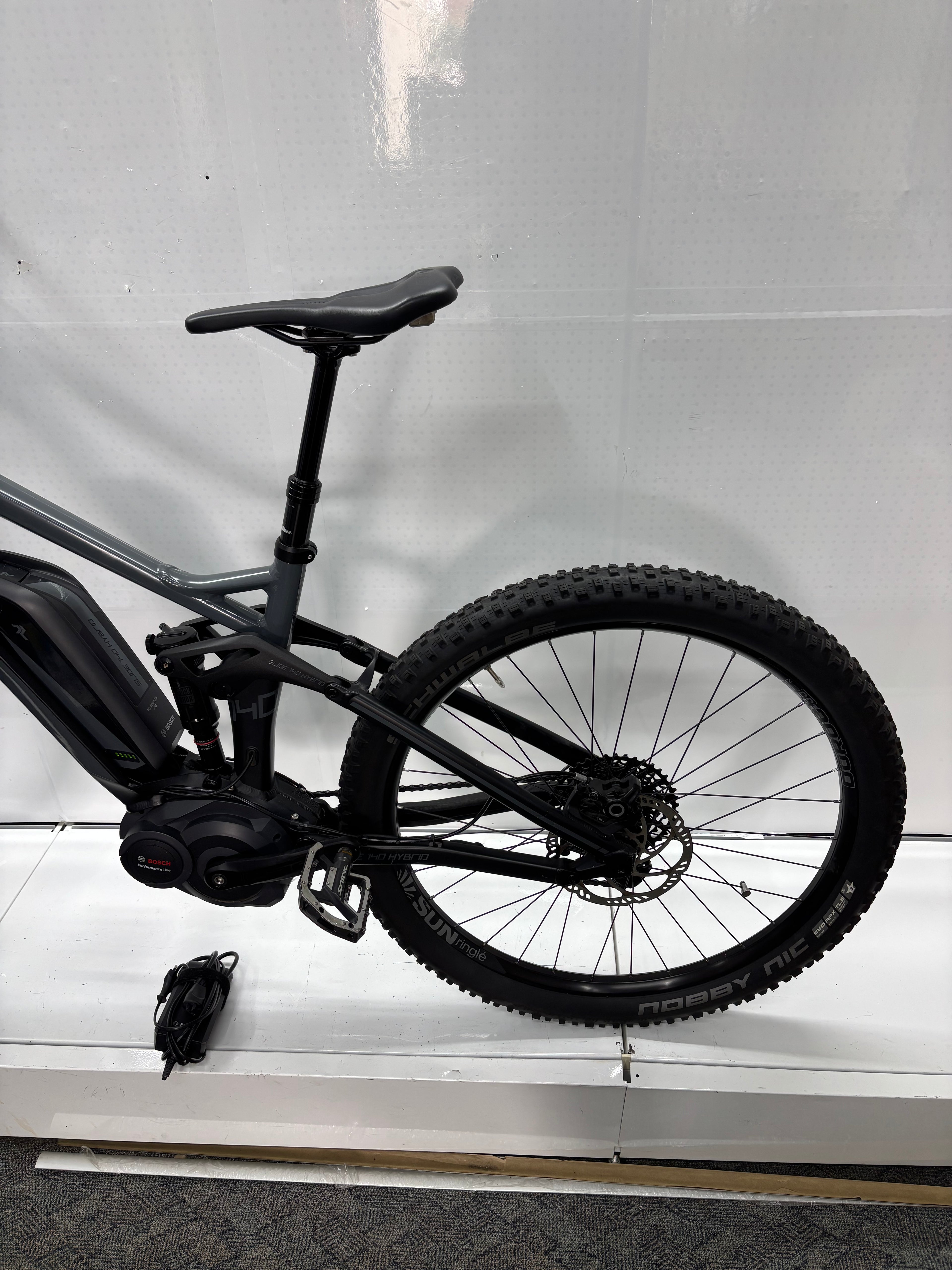 Radon Slide Hybrid 140