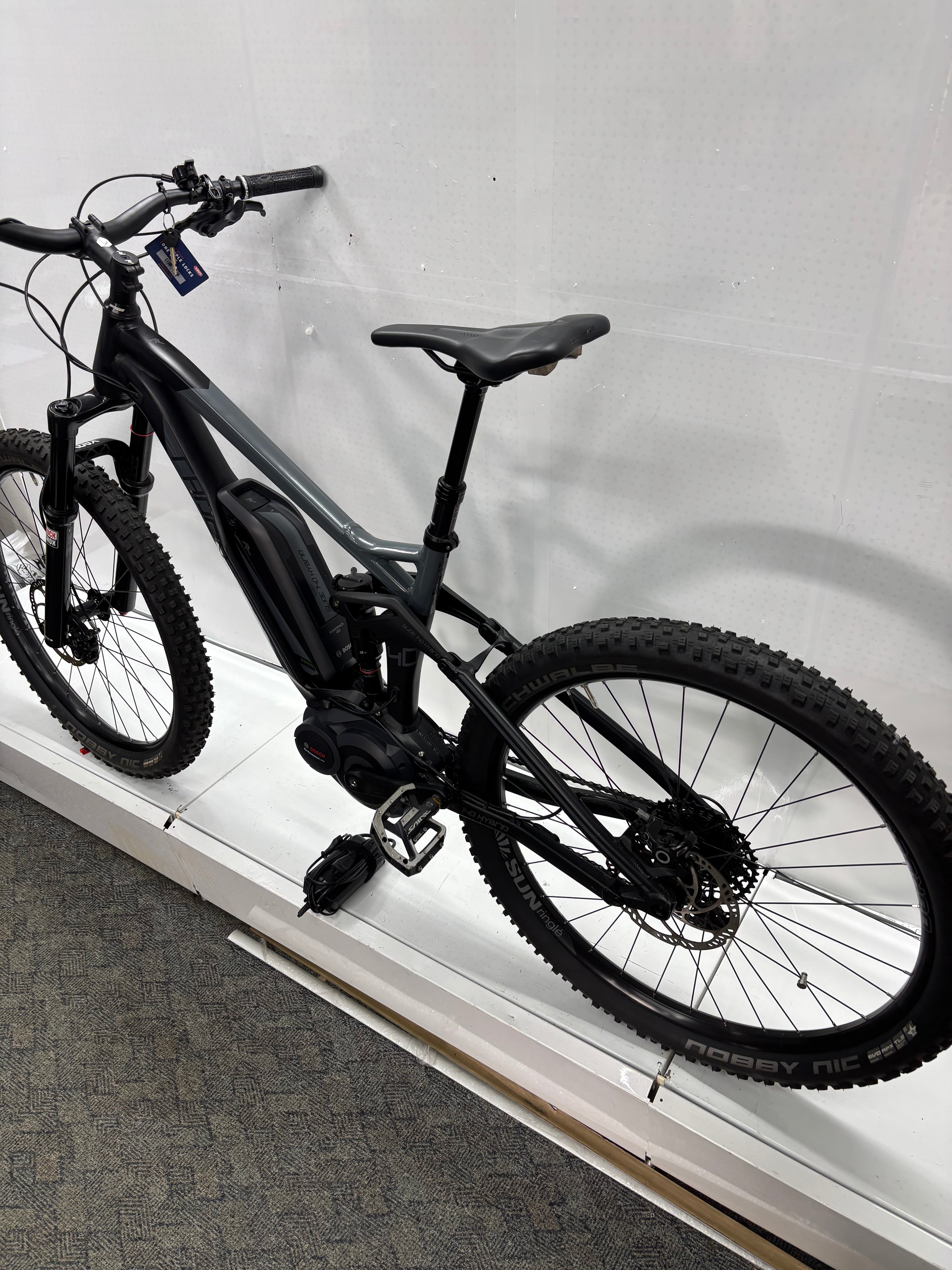 Radon Slide Hybrid 140