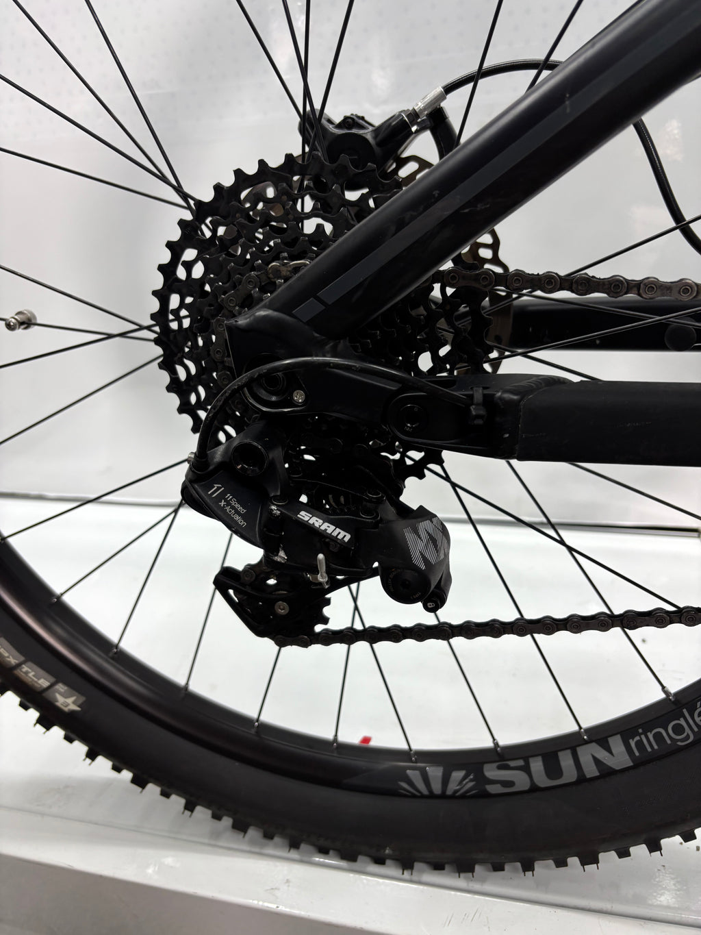 Radon Slide Hybrid 140