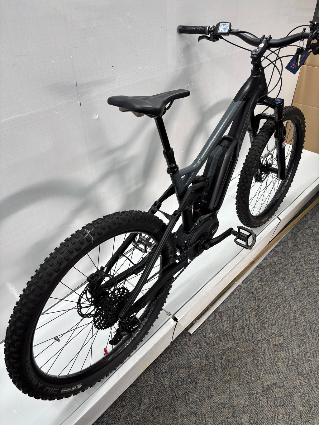 Radon Slide Hybrid 140