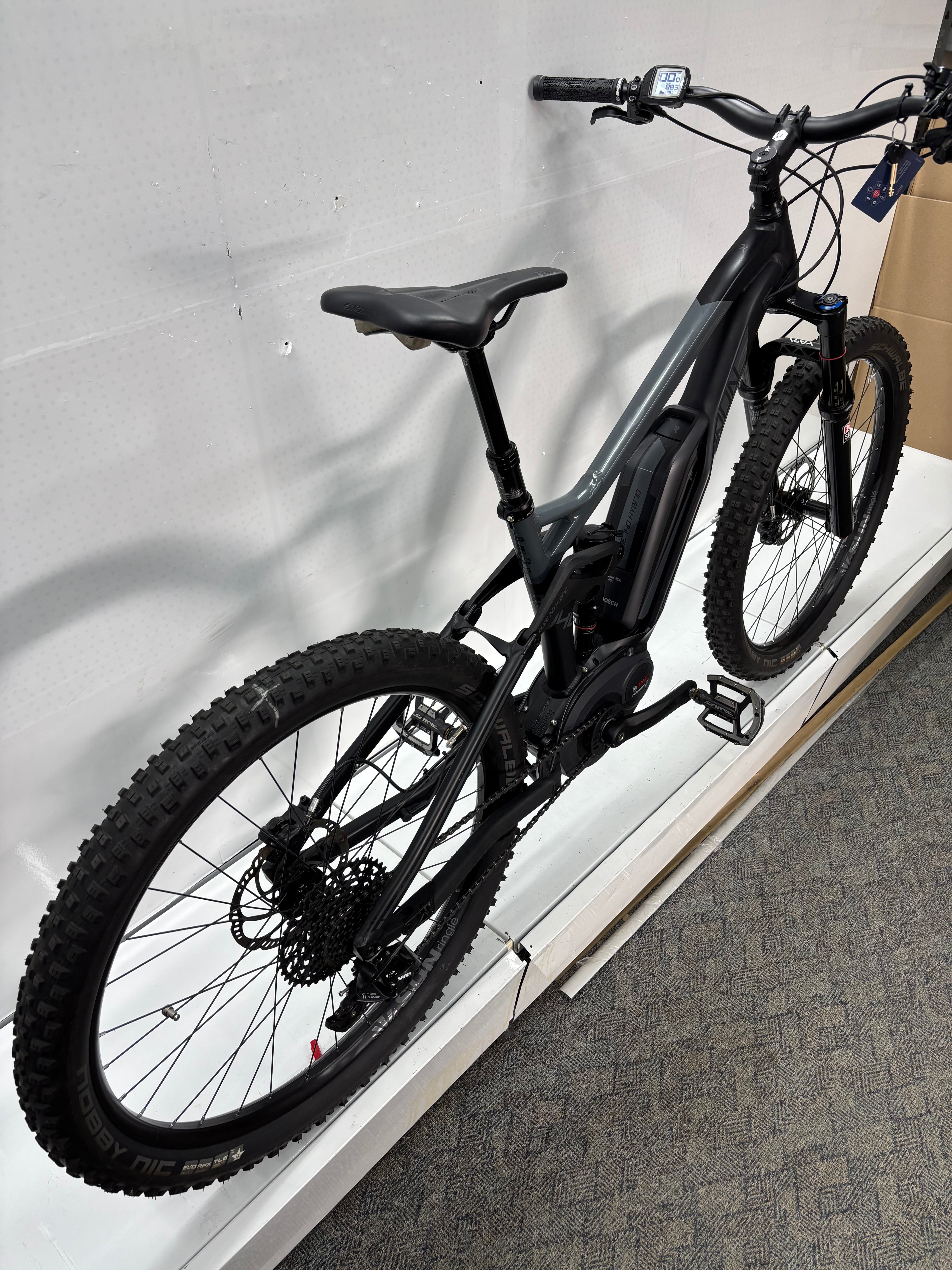 Radon Slide Hybrid 140