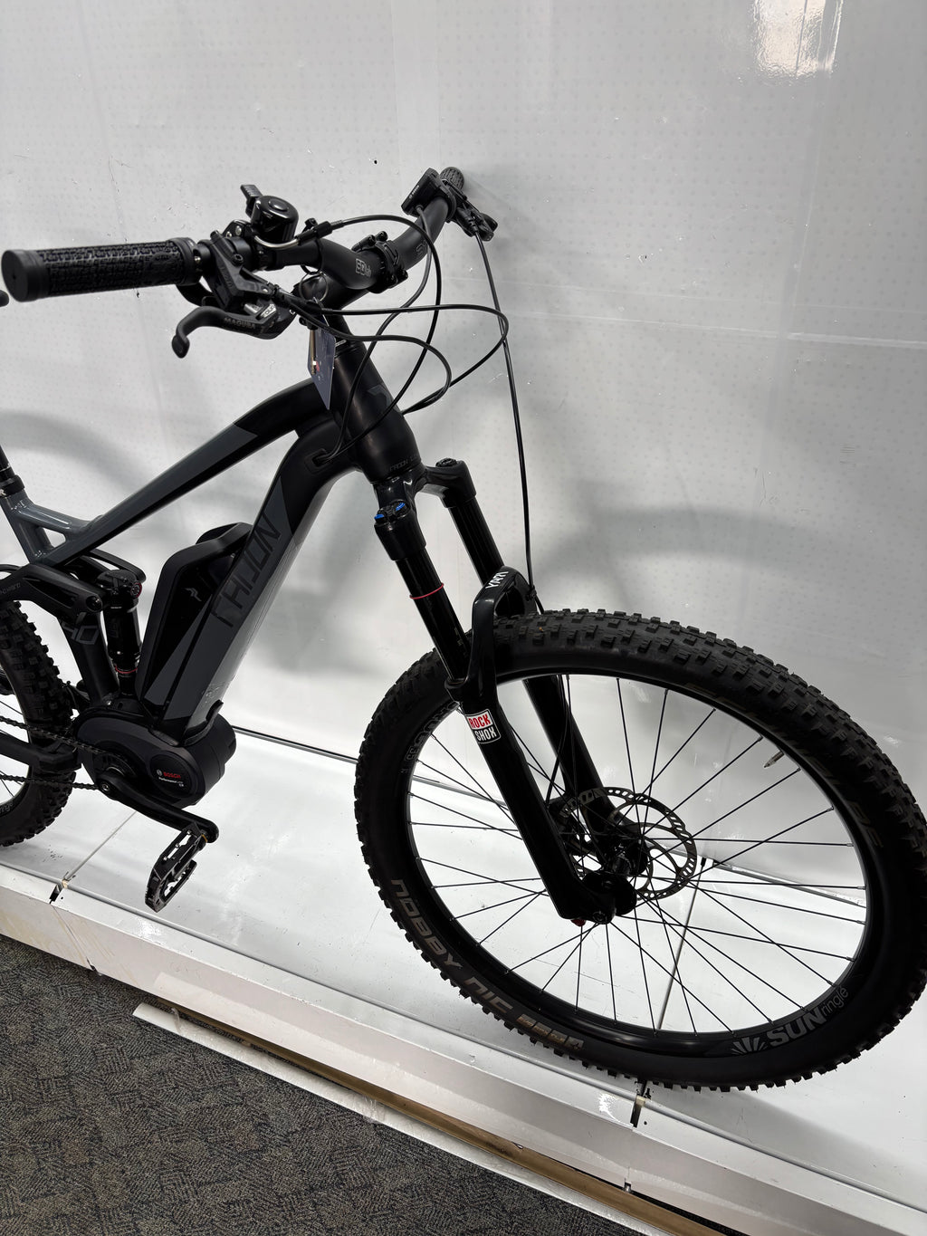 Radon Slide Hybrid 140
