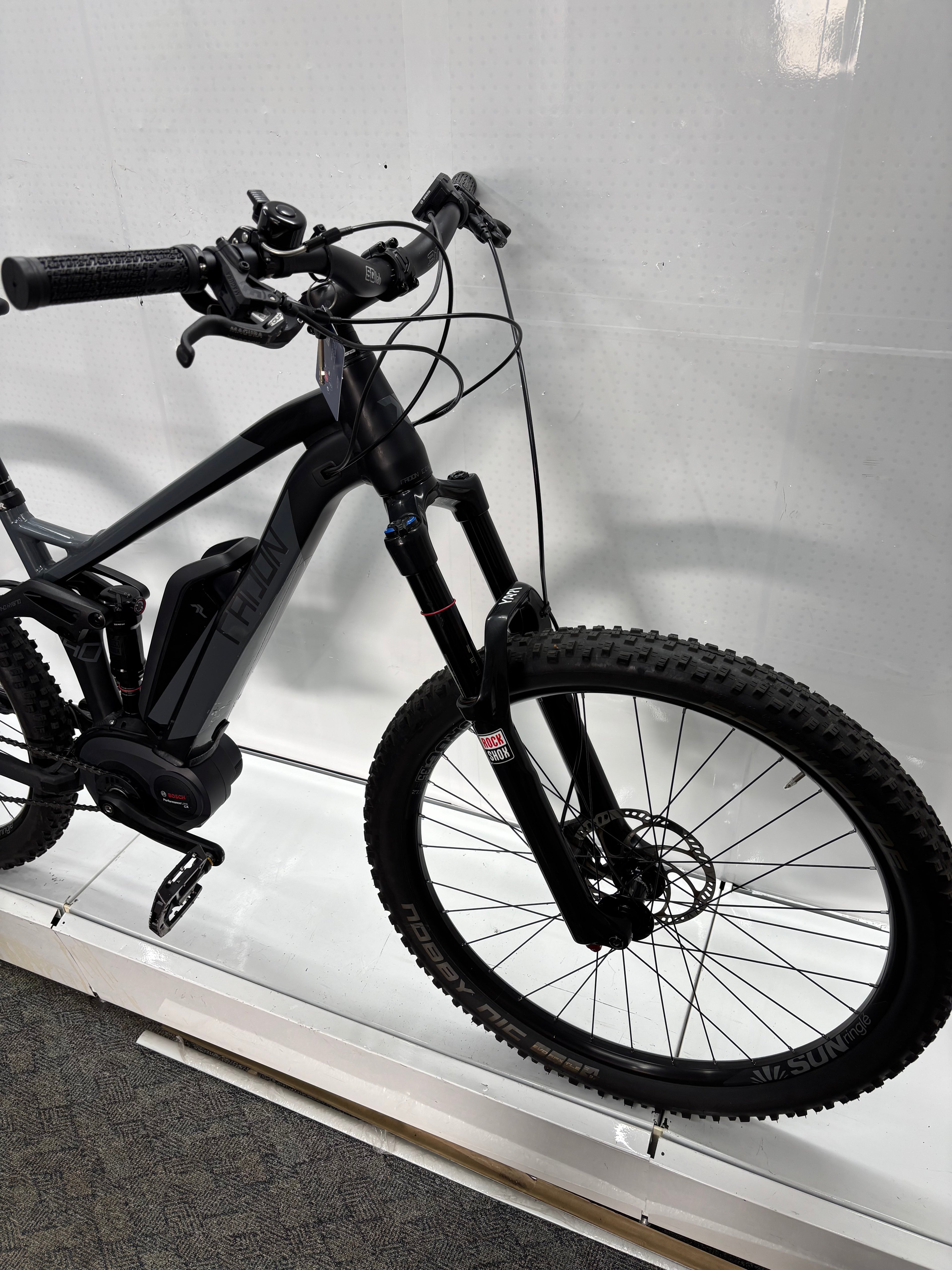 Radon Slide Hybrid 140