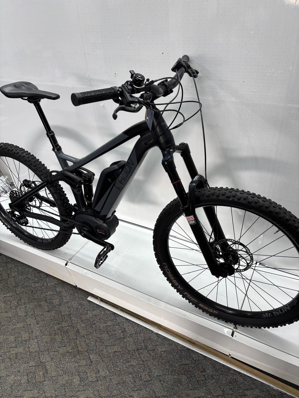 Radon Slide Hybrid 140