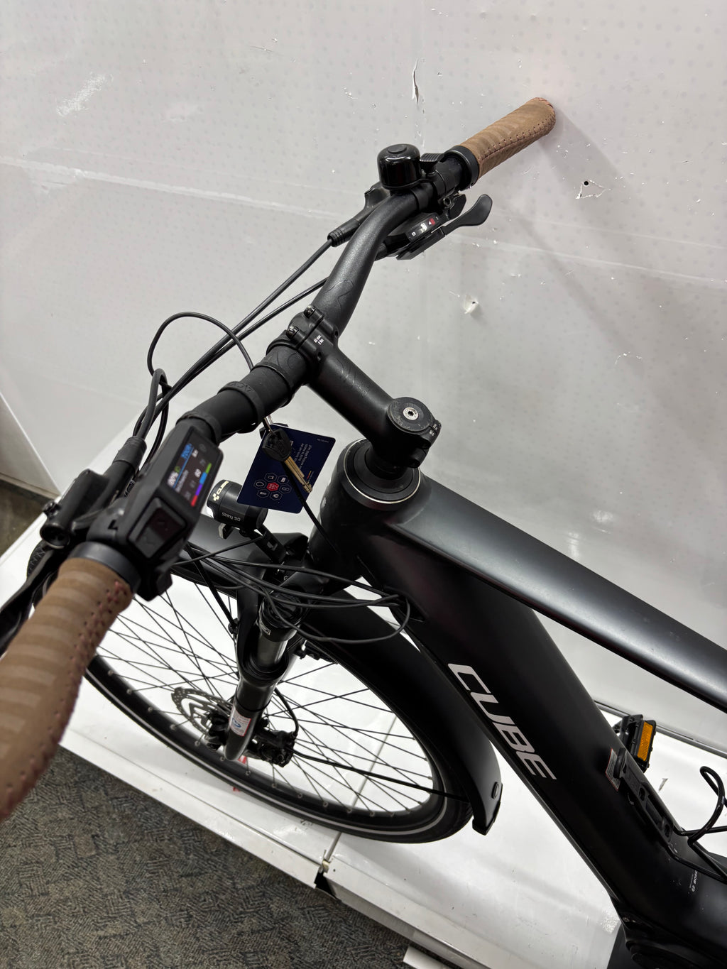 Cube Touring 0-one