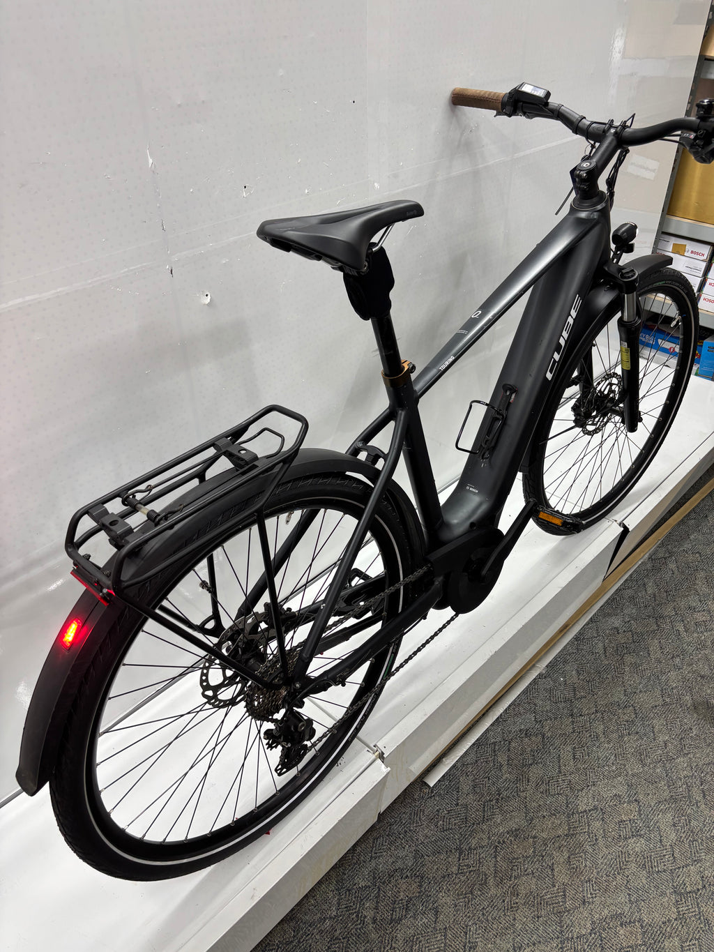 Cube Touring 0-one