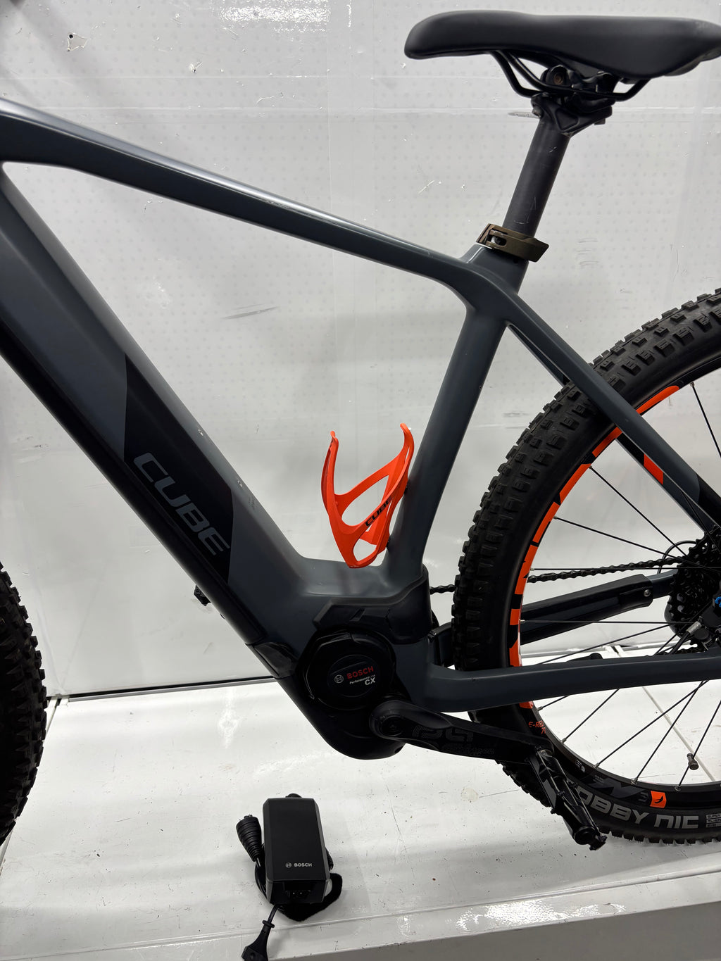 Cube Elite Hybrid C:62