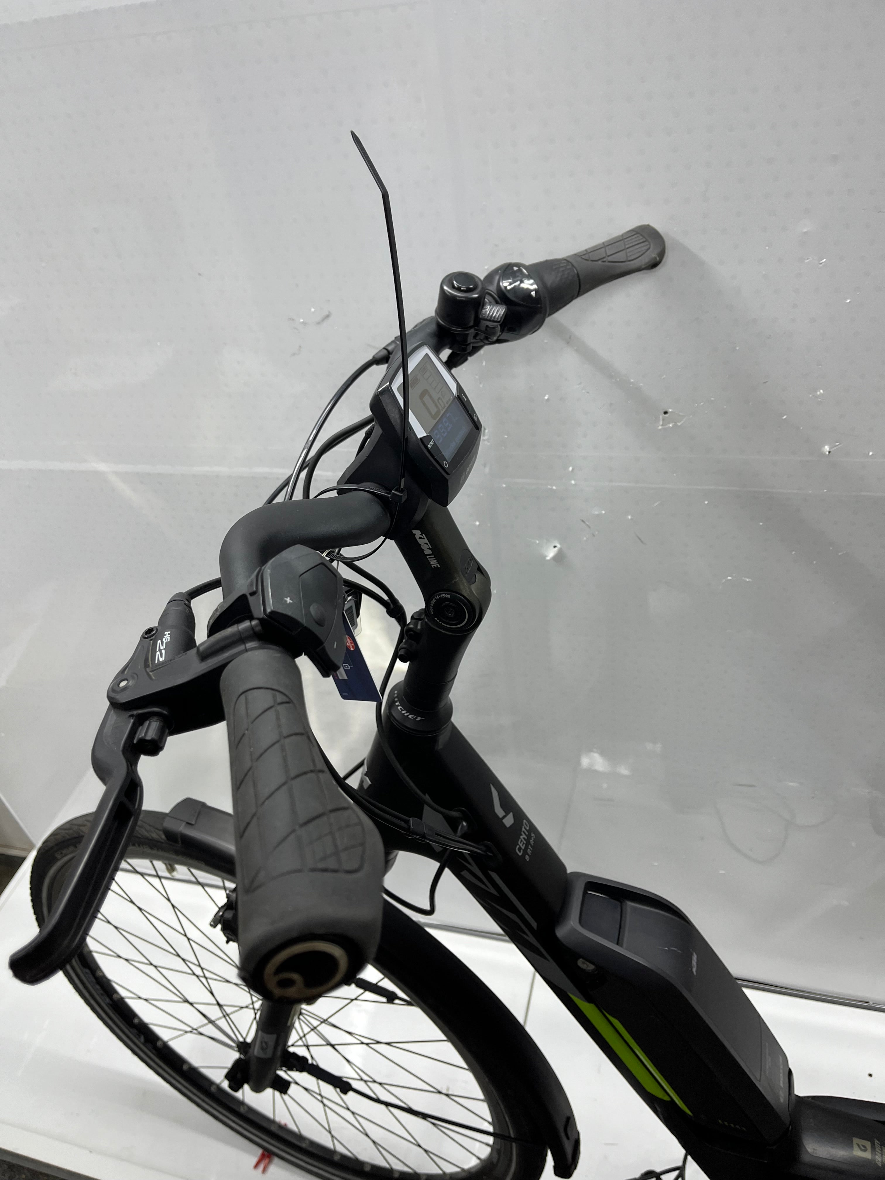 KTM Cento 8 RT
