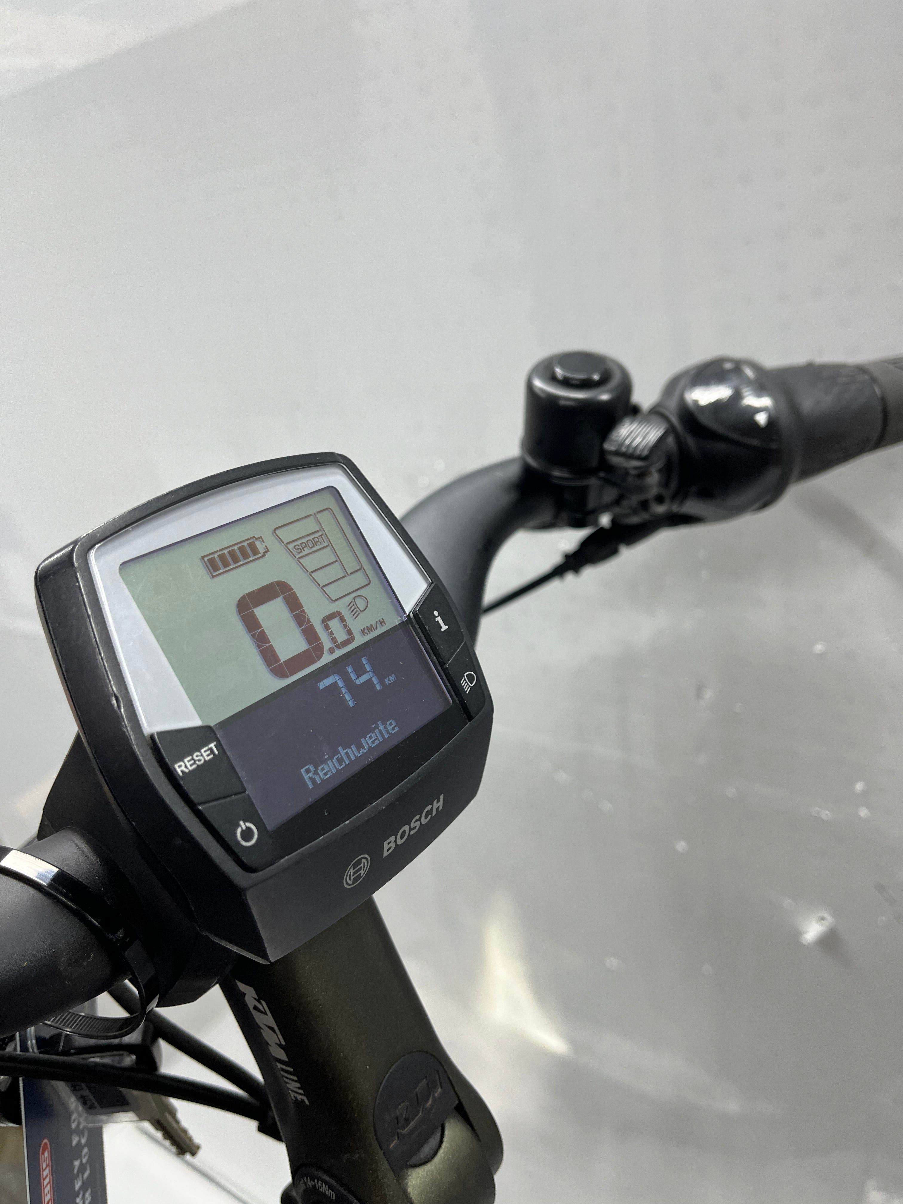 KTM Cento 8 RT