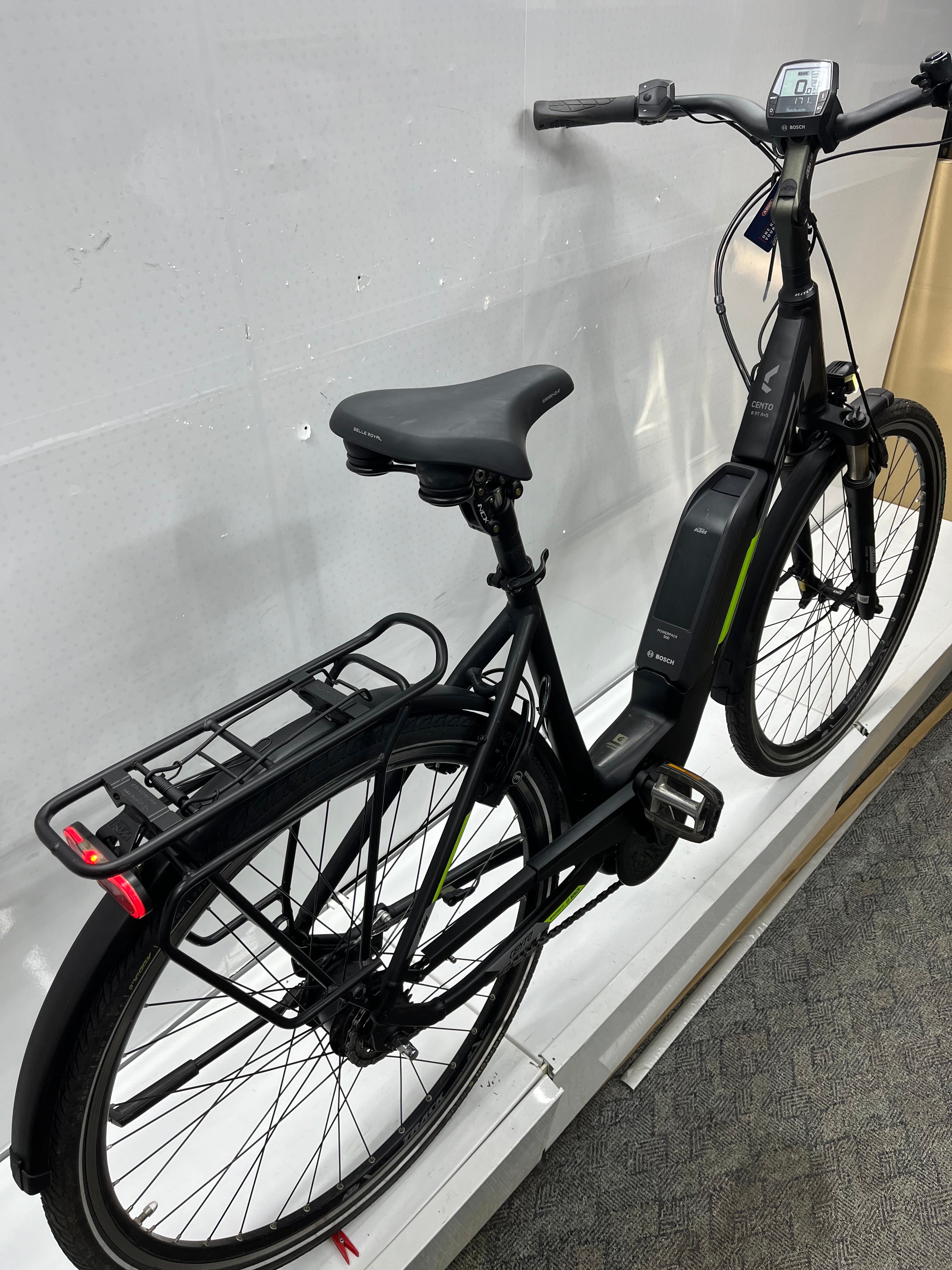 KTM Cento 8 RT