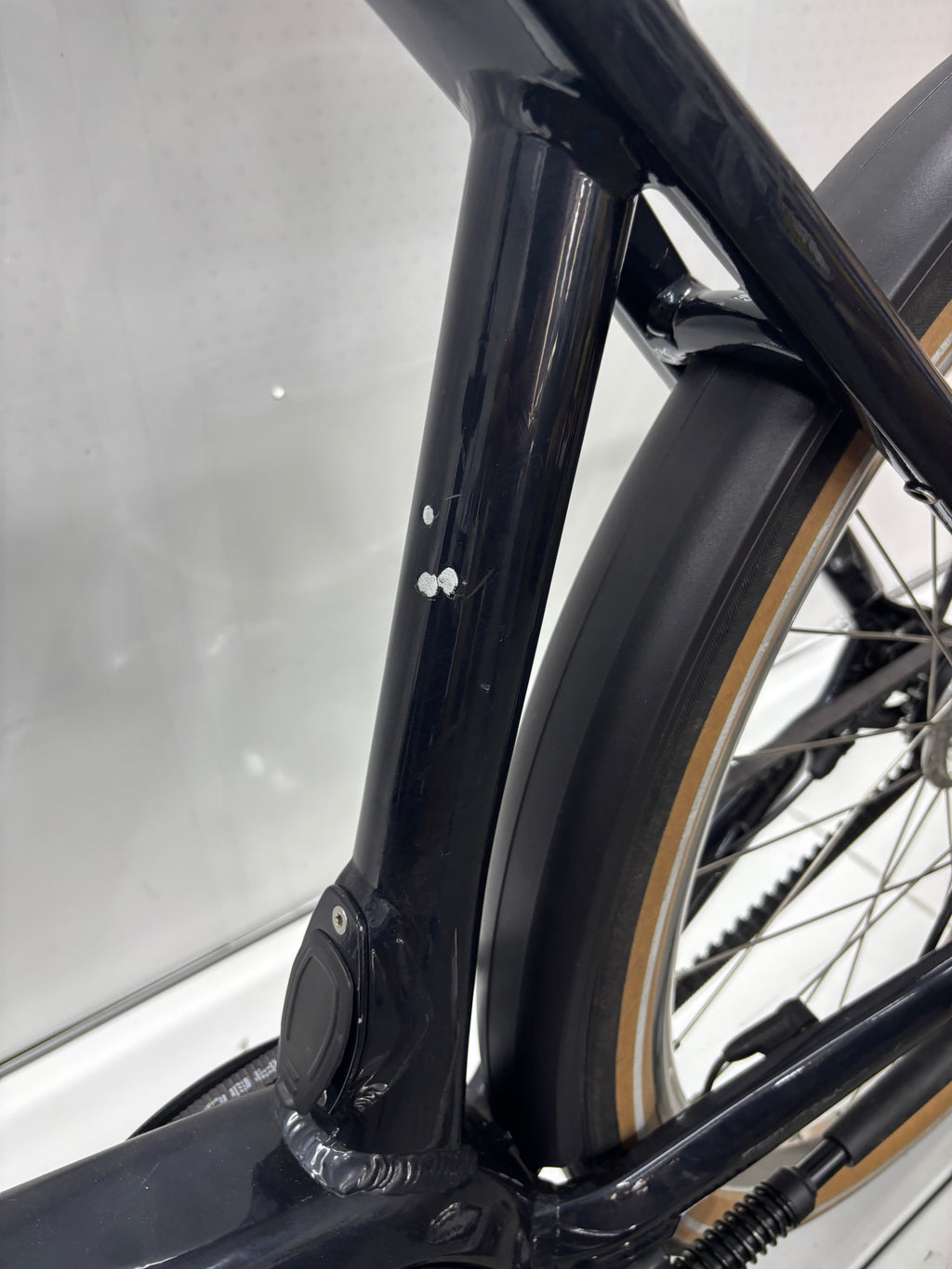 Schindelhauer E-Bike mit Frontkorb, Alfine 8 Hang, Brooks