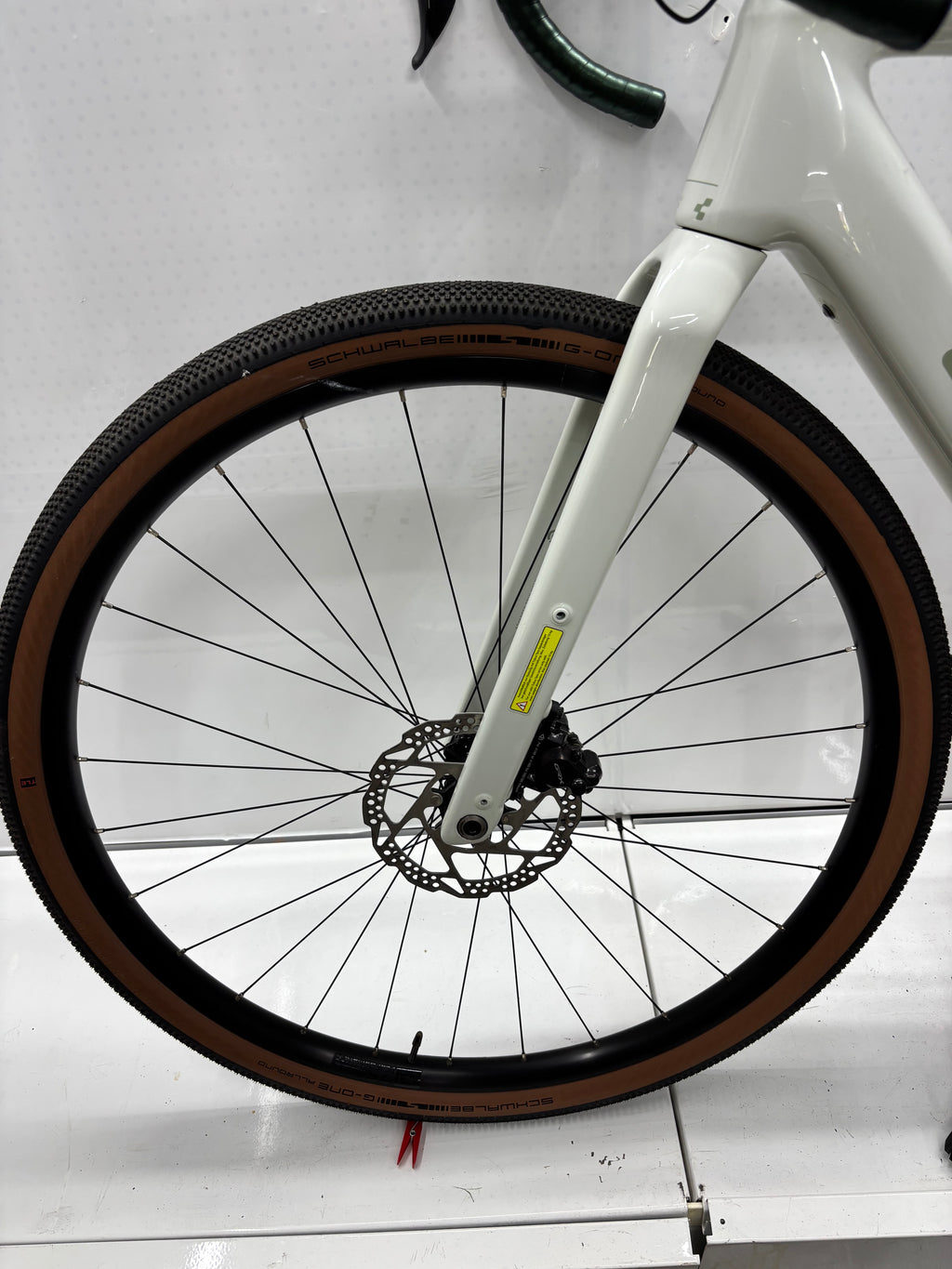 Cube Nuroad Hybrid C62 Race, E-Gravel-Bike, keine 1000 Km gefahren!