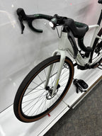 Cube Nuroad Hybrid C62 Race, E-Gravel-Bike, keine 1000 Km gefahren!