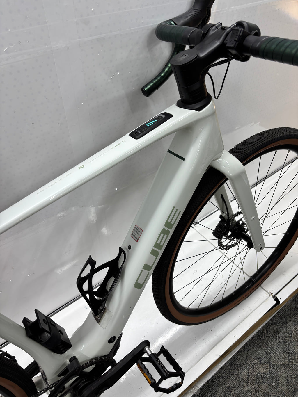 Cube Nuroad Hybrid C62 Race, E-Gravel-Bike, keine 1000 Km gefahren!