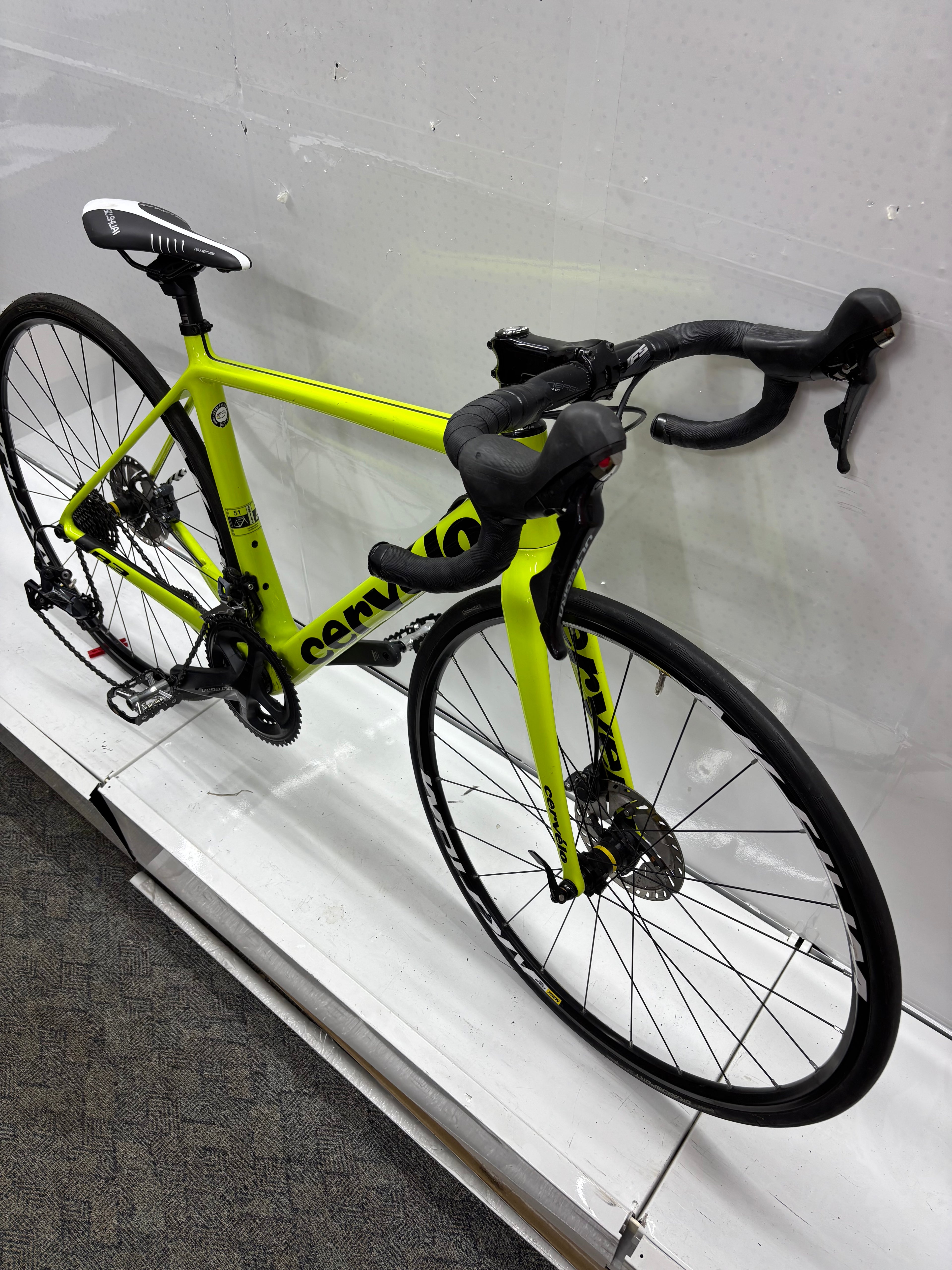 Cervelo DI R3 Ultegra 8020 22G - Bastlerrad - DEFEKT - hochwertige Teile