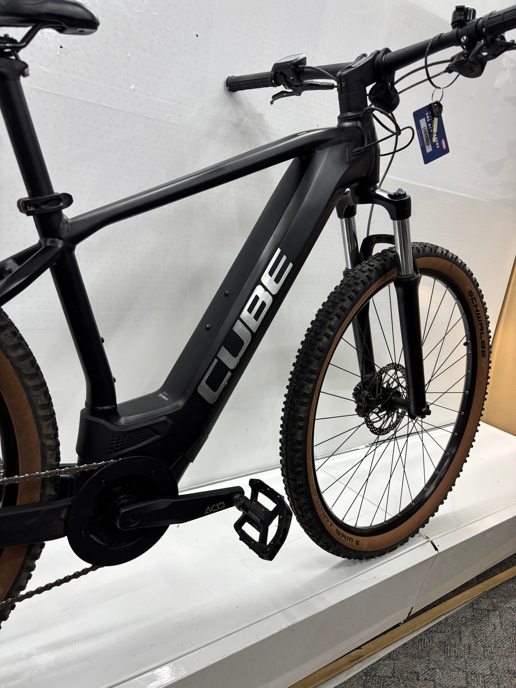 Cube Reaction - schwarz, chic!
