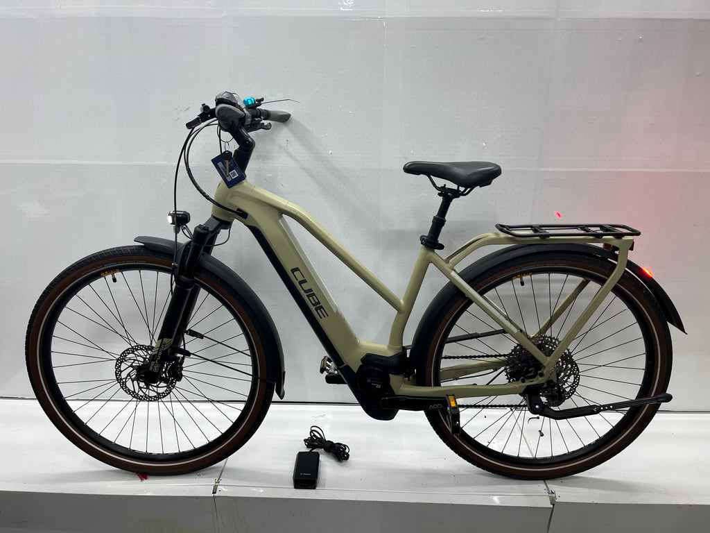 Cube Kathmandu Hybrid Pro