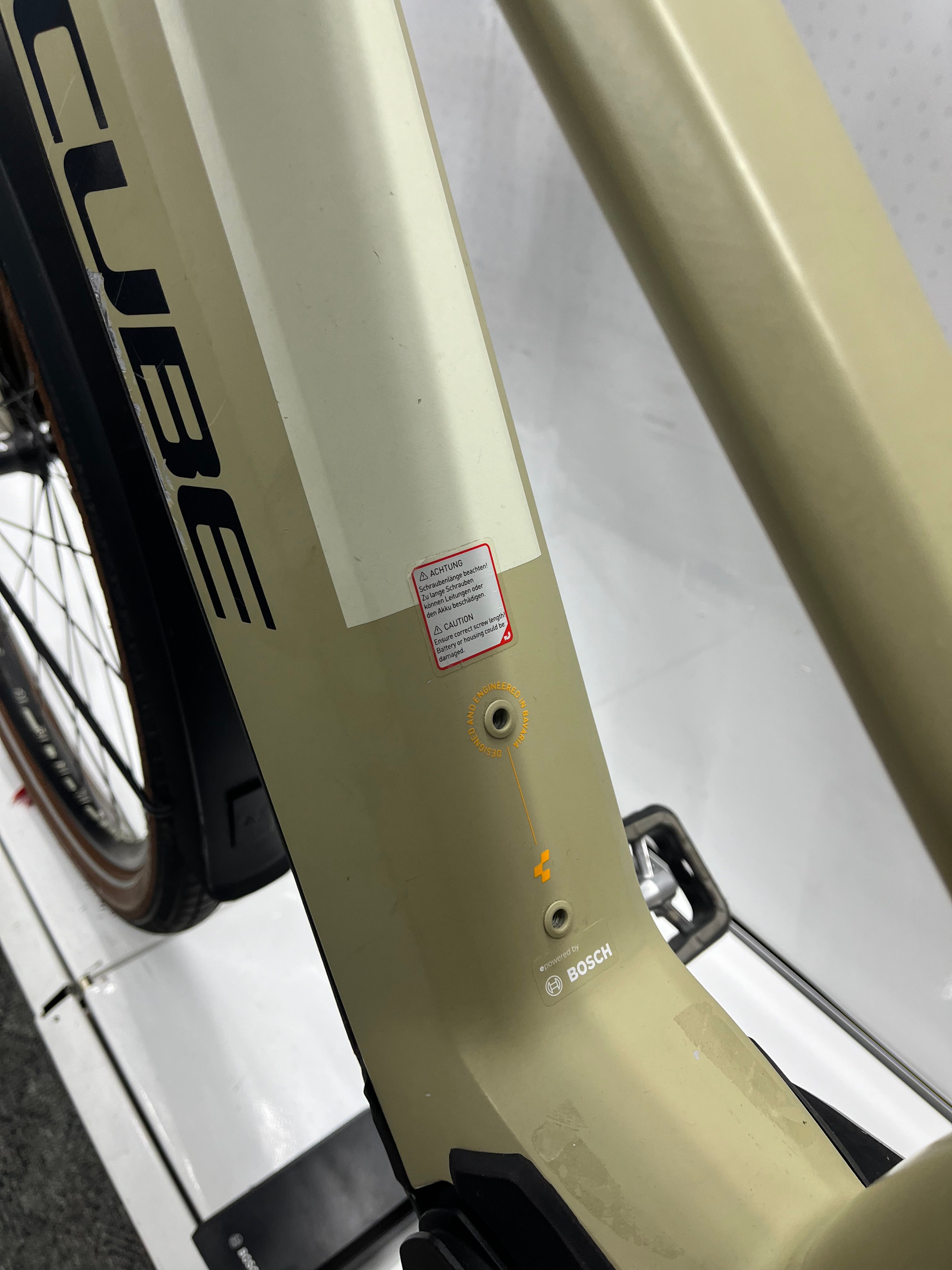 Cube Kathmandu Hybrid Pro