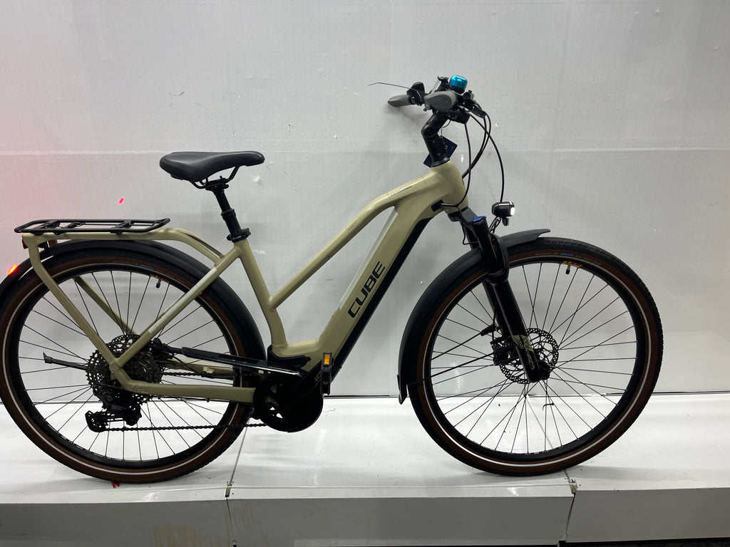 Cube Kathmandu Hybrid Pro