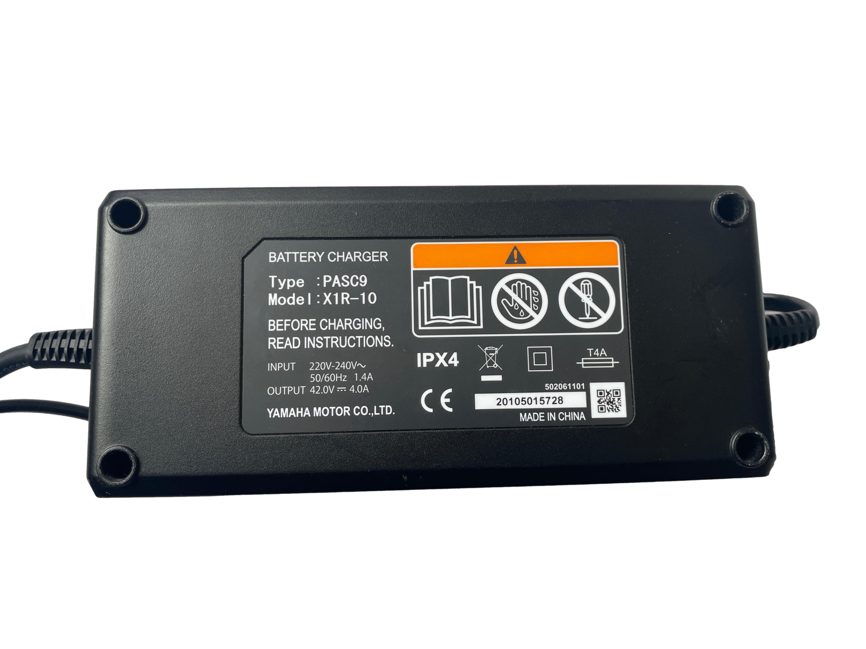 Ladegerät Yamaha PASC9, X1R-10 - gebraucht
