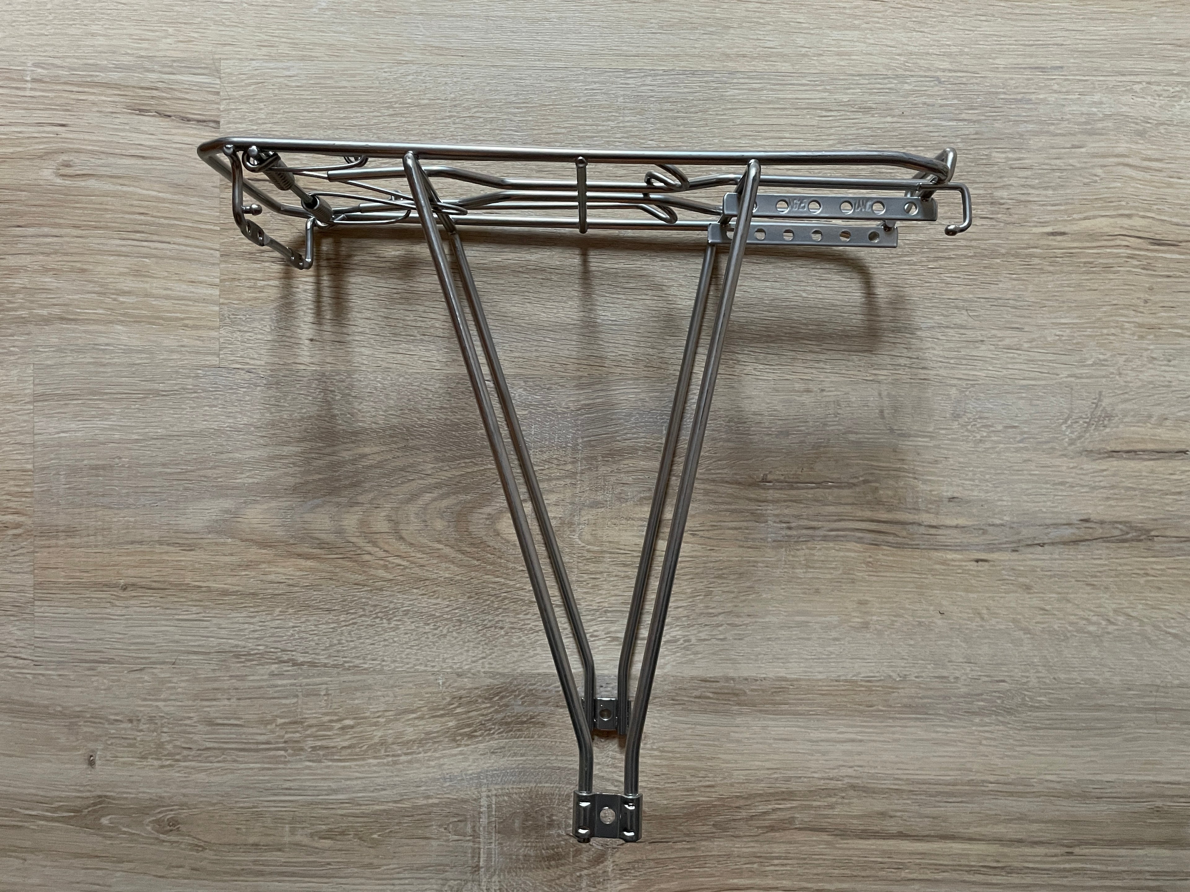 Gepäckträger silber mit Gepäckklappe