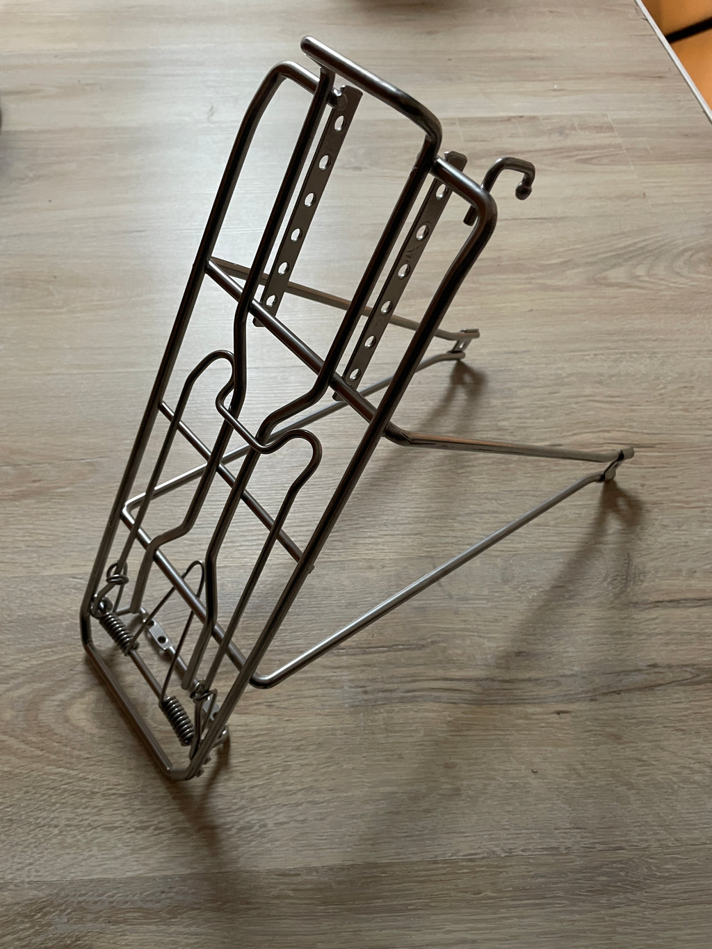 Gepäckträger silber mit Gepäckklappe