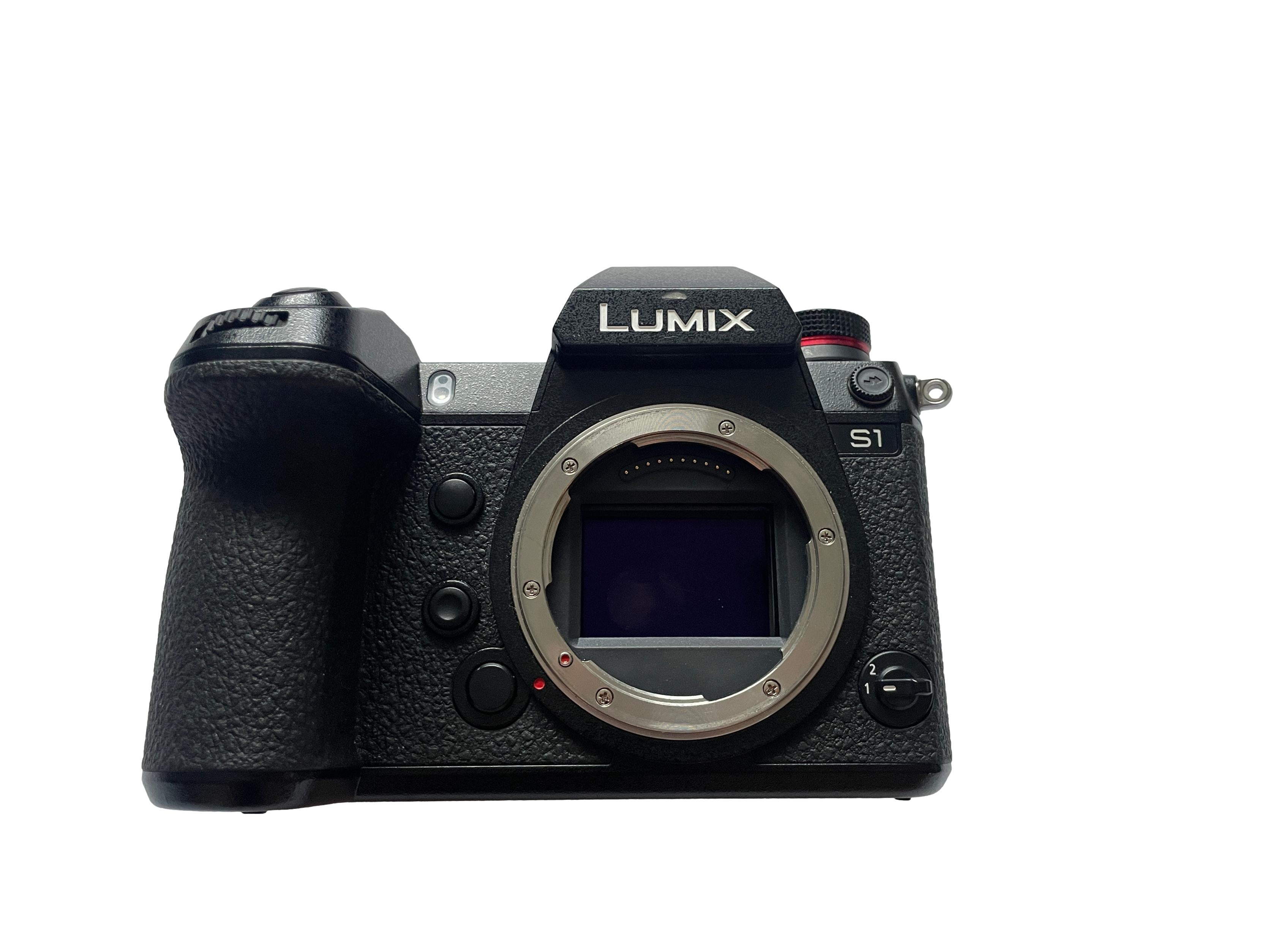 Panasonic Lumix DC-S1