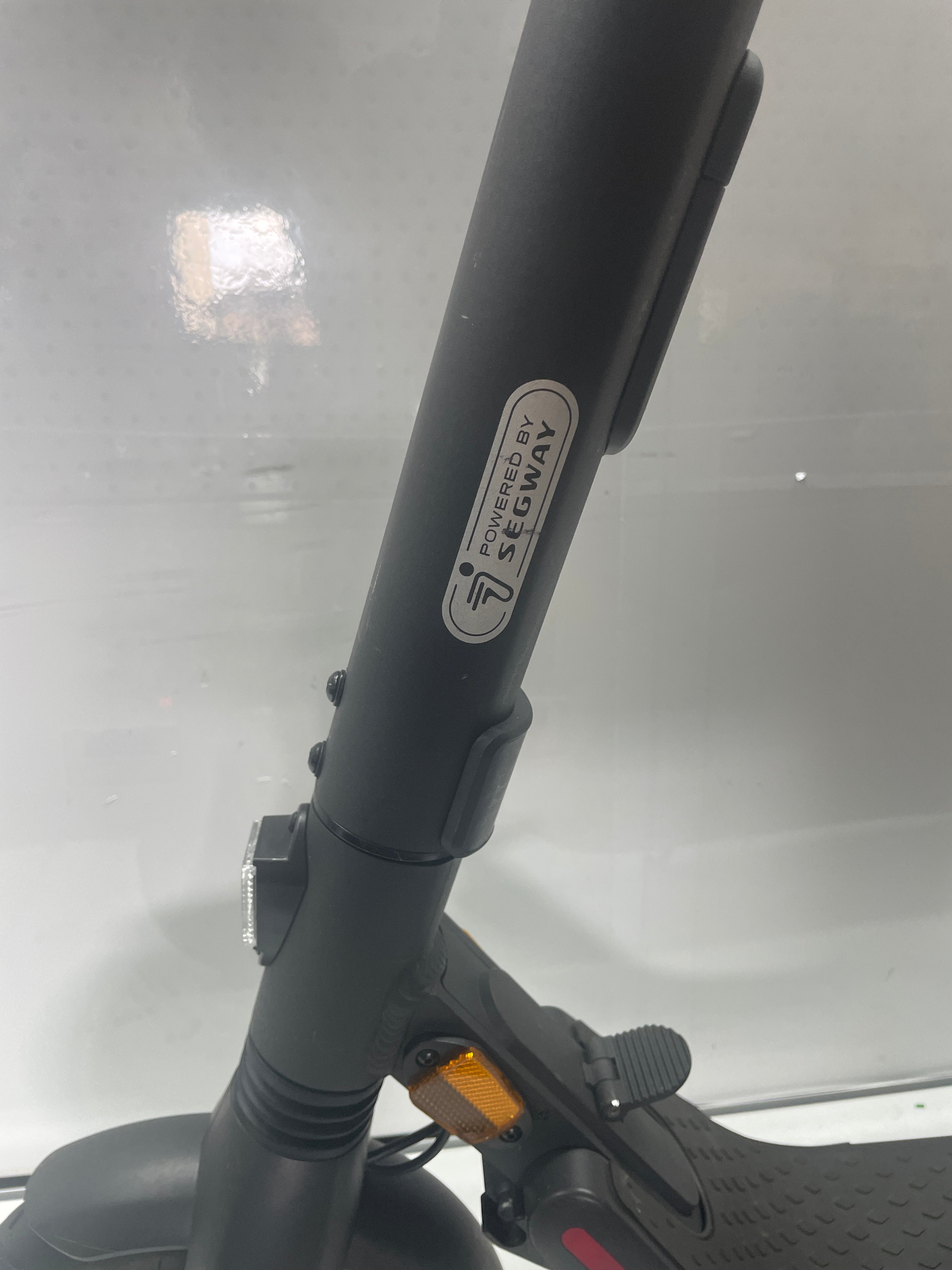 Segway ninebot KickScooter E25D - leicht reparaturbedürftig