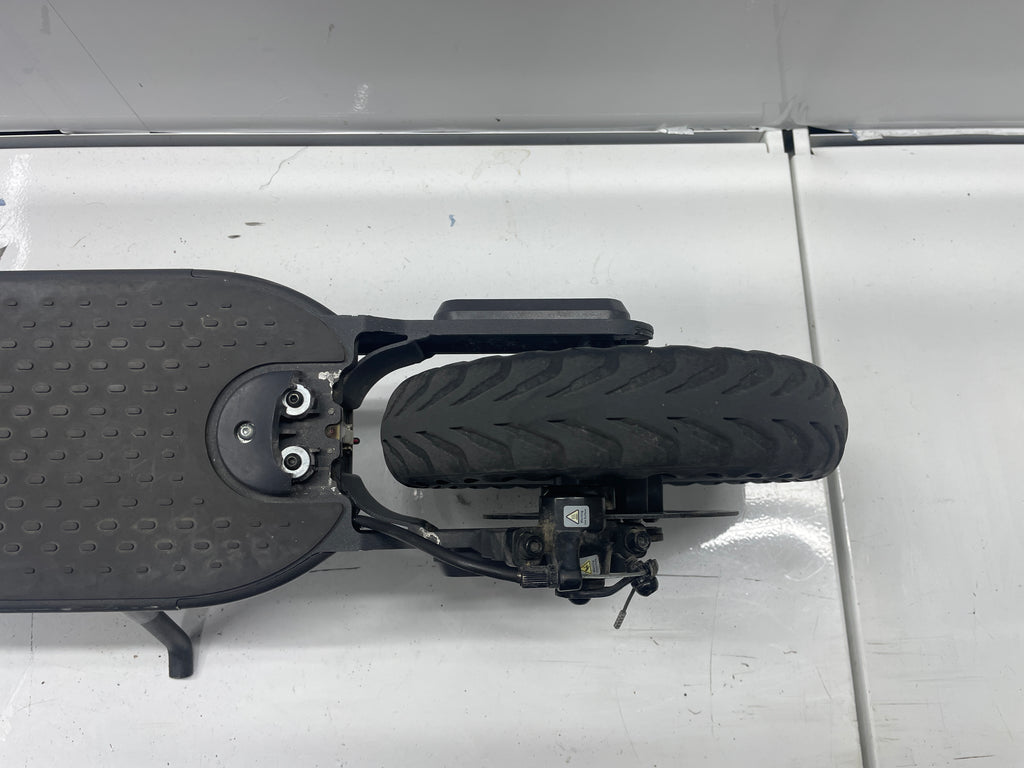 Xiaomi Mi E-Scooter Pro2 - Bastler - DEFEKT