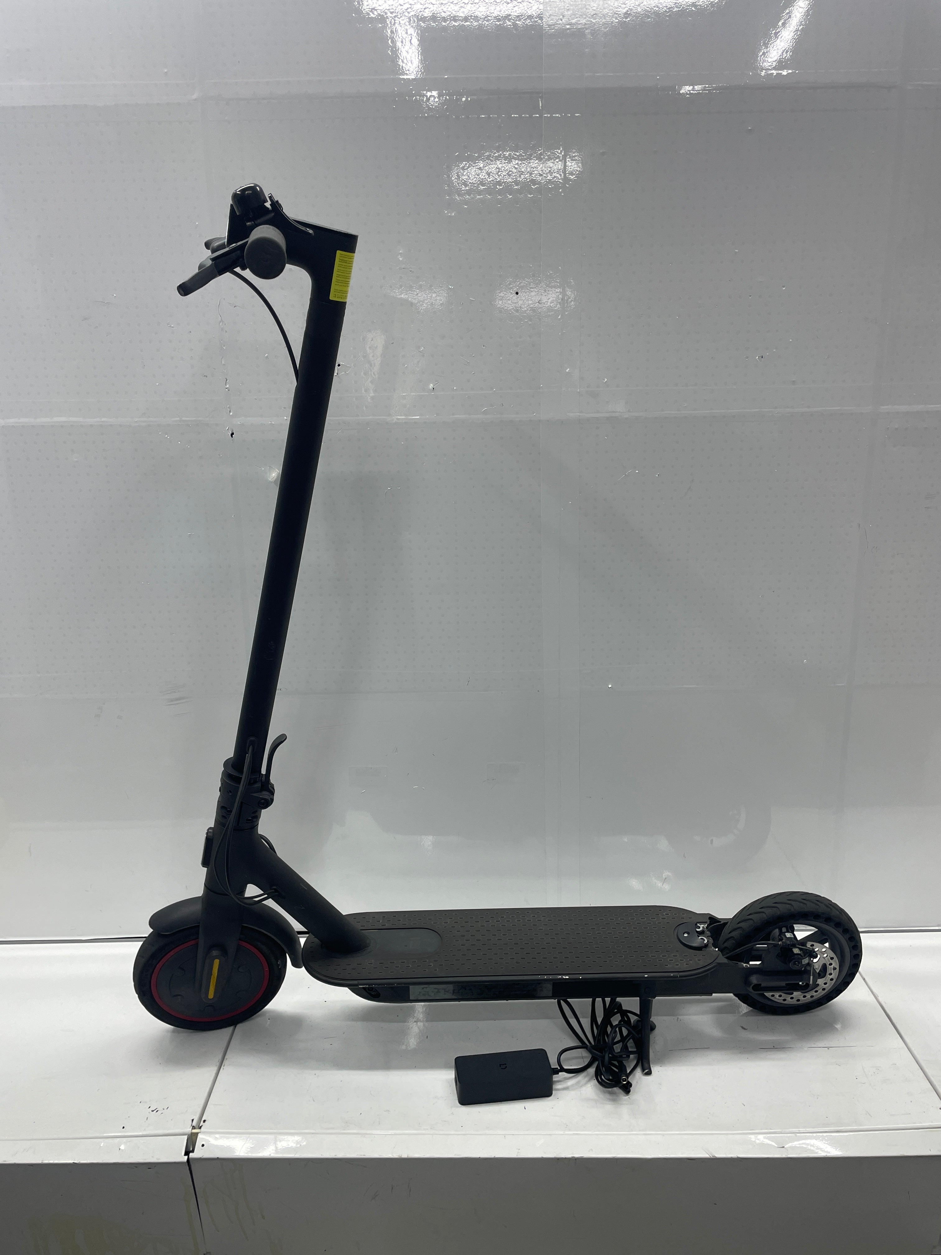 Xiaomi Mi E-Scooter Pro2 - Bastler - DEFEKT
