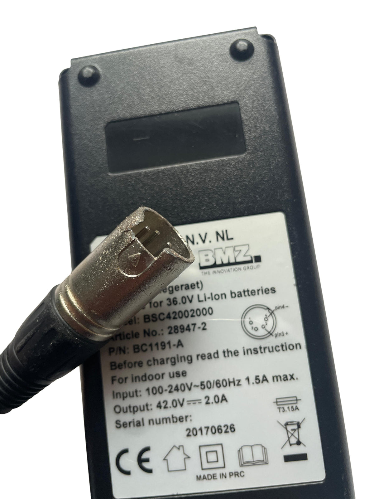 Ladegerät BMZ BSC42002000 - XLR 4-polig - gebraucht