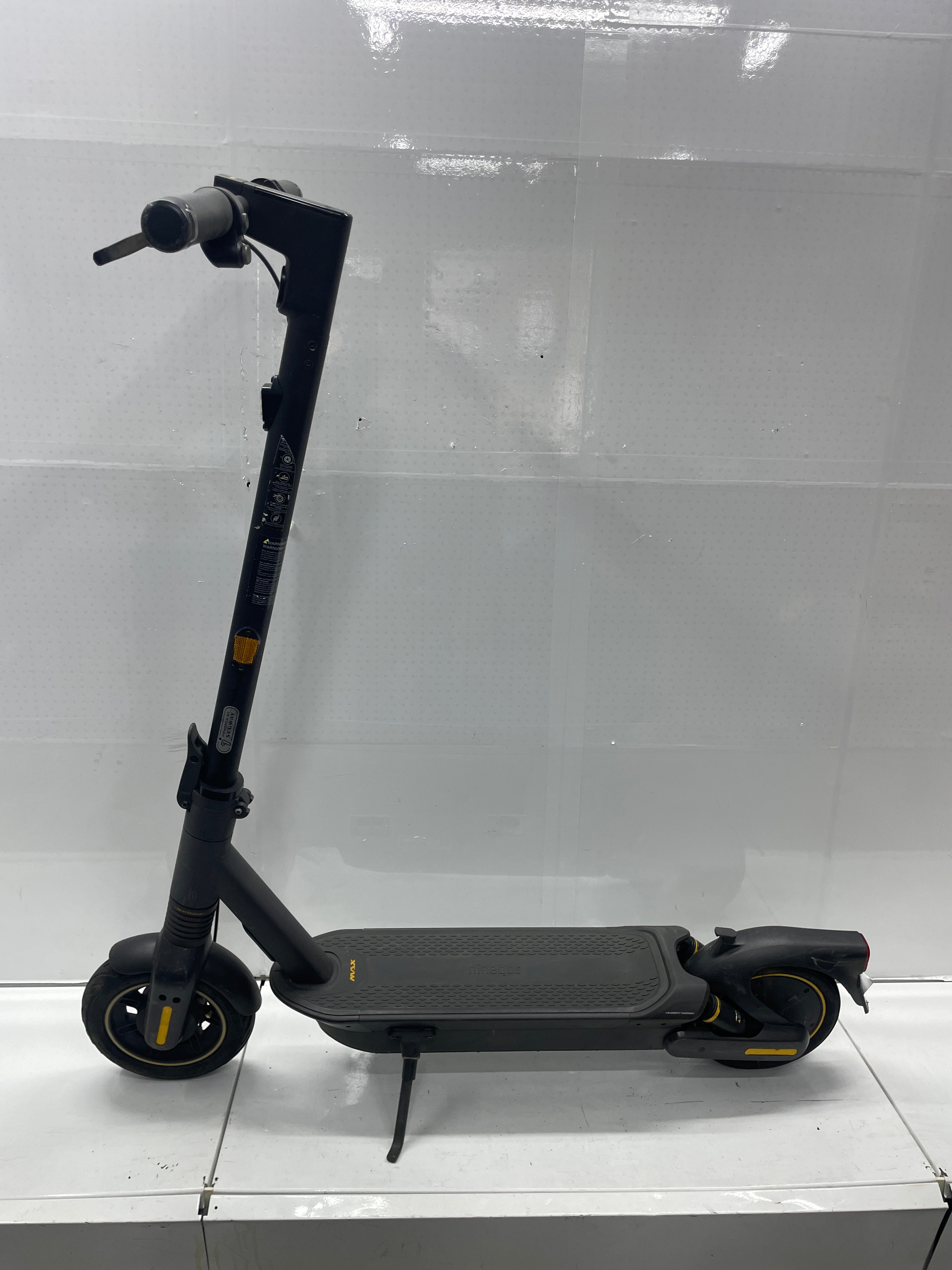 Segway Ninebot MAX G2D E-Scooter - DEFEKT, Bastler, Wasseschaden
