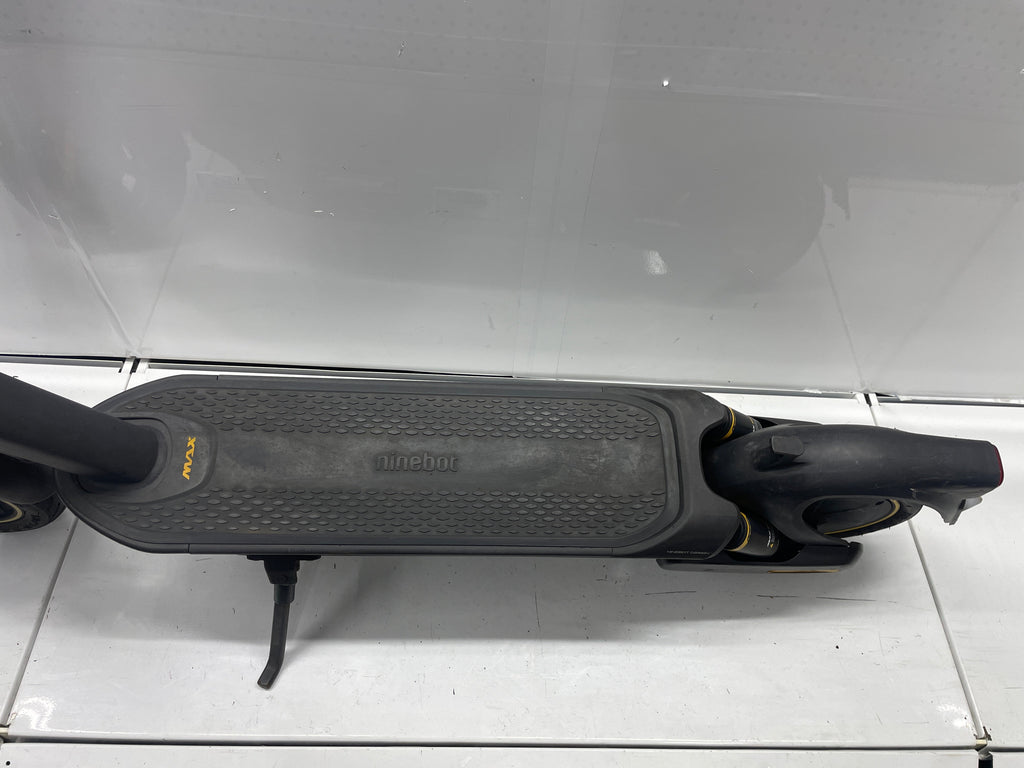 Segway Ninebot MAX G2D E-Scooter - DEFEKT, Bastler, Wasseschaden
