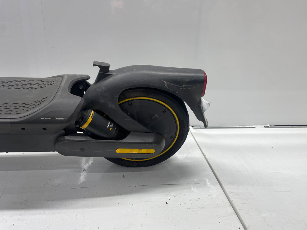 Segway Ninebot MAX G2D E-Scooter - DEFEKT, Bastler, Wasseschaden