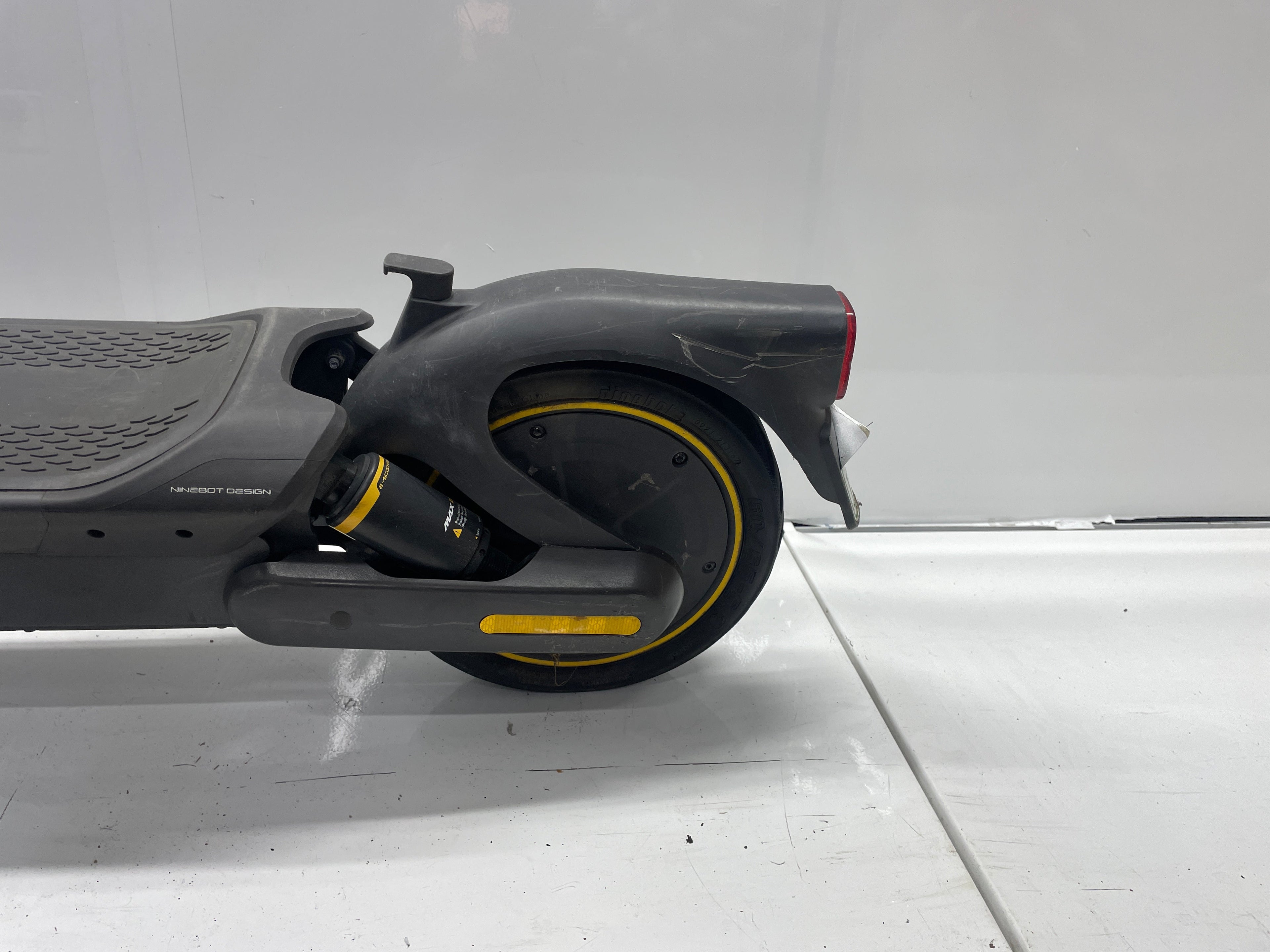 Segway Ninebot MAX G2D E-Scooter - DEFEKT, Bastler, Wasseschaden