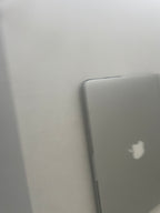 Apple Mac Book Pro silber 13 Zoll - Bastler, Ersatzteilspender, gesperrt - Ersatzteilspender, Bastler