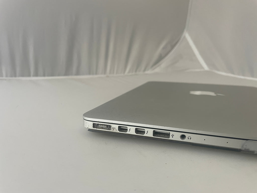 Apple Mac Book Pro silber 13 Zoll - Bastler, Ersatzteilspender, gesperrt - Ersatzteilspender, Bastler
