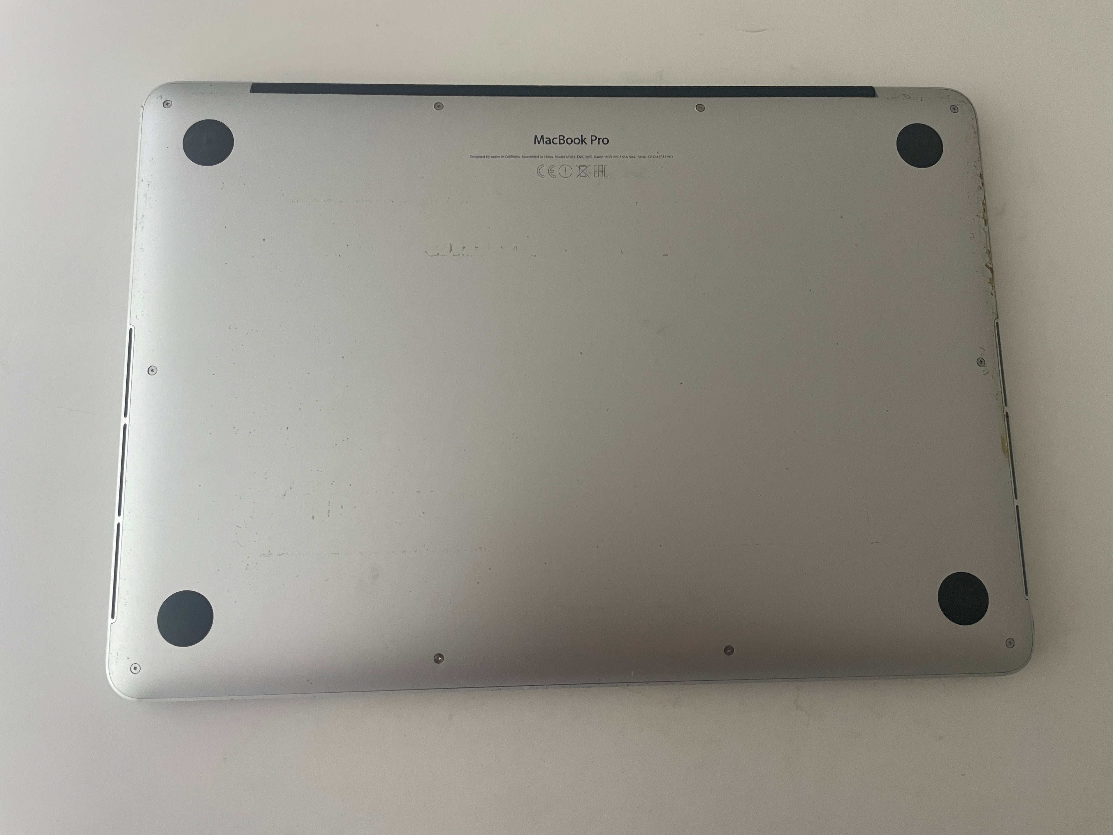 Apple Mac Book Pro silber 13 Zoll - Bastler, Ersatzteilspender, gesperrt - Ersatzteilspender, Bastler