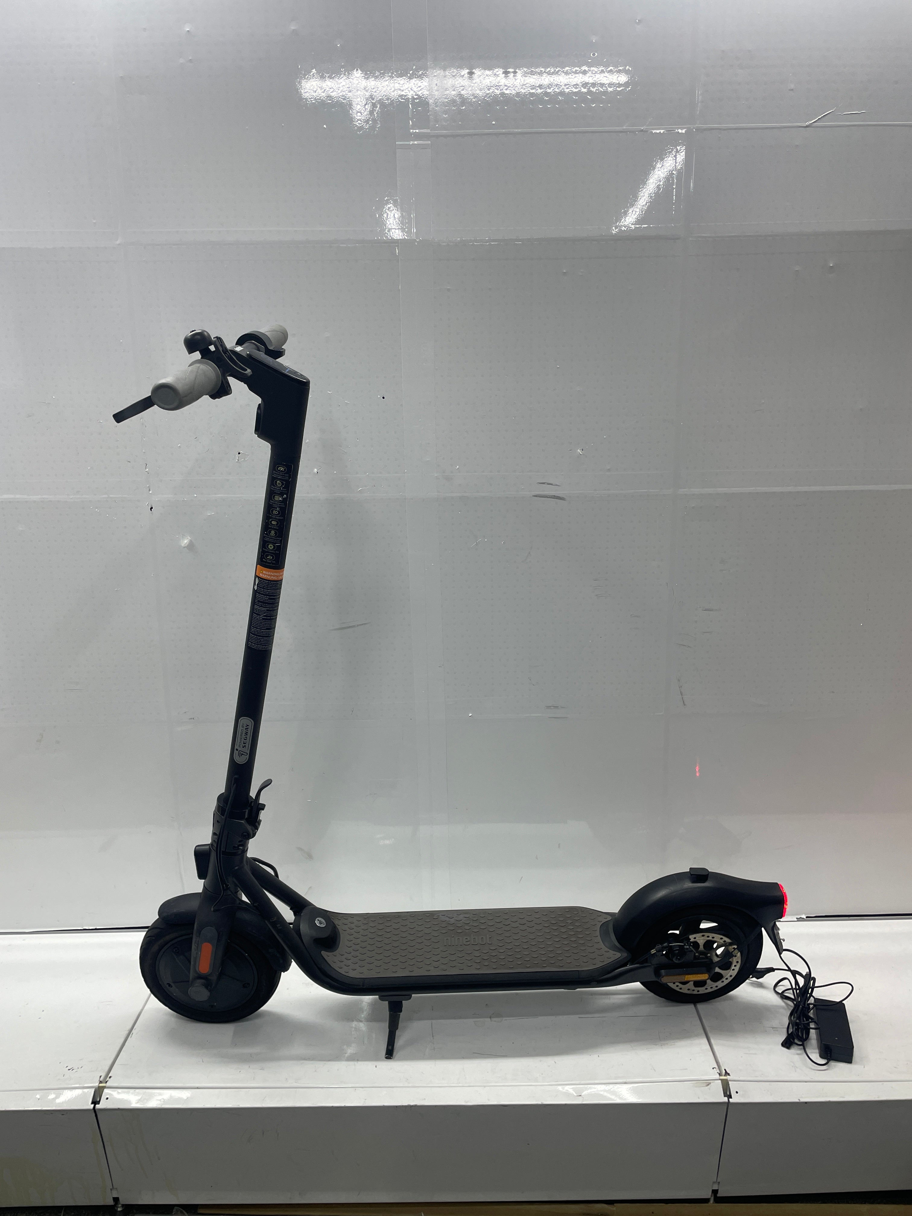 Segway ninebot KickScooter F20D