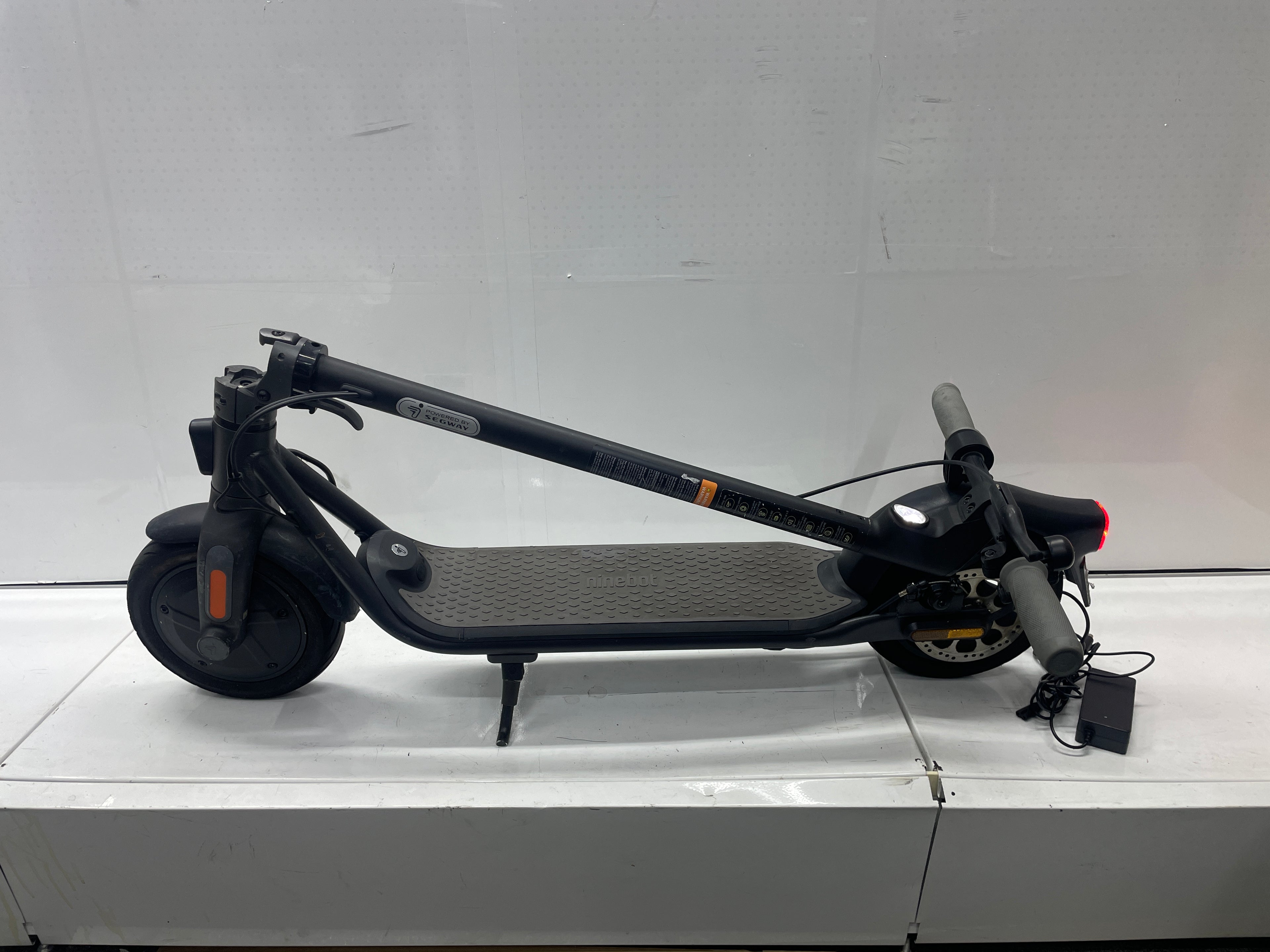 Segway ninebot KickScooter F20D