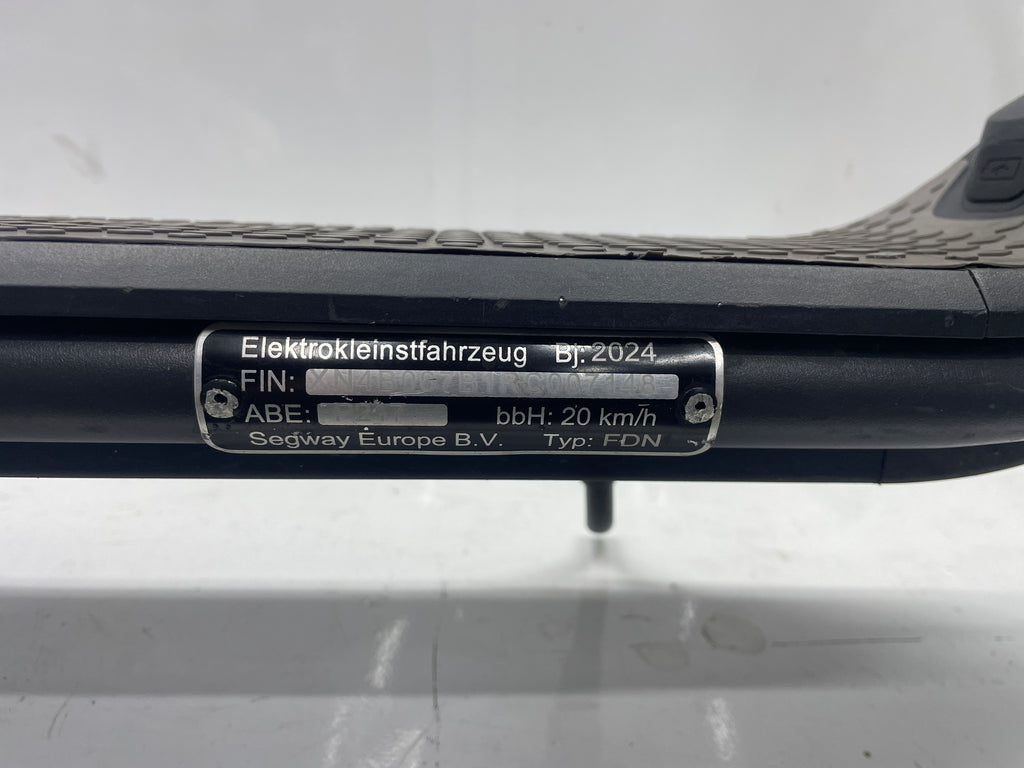 Segway ninebot KickScooter F20D