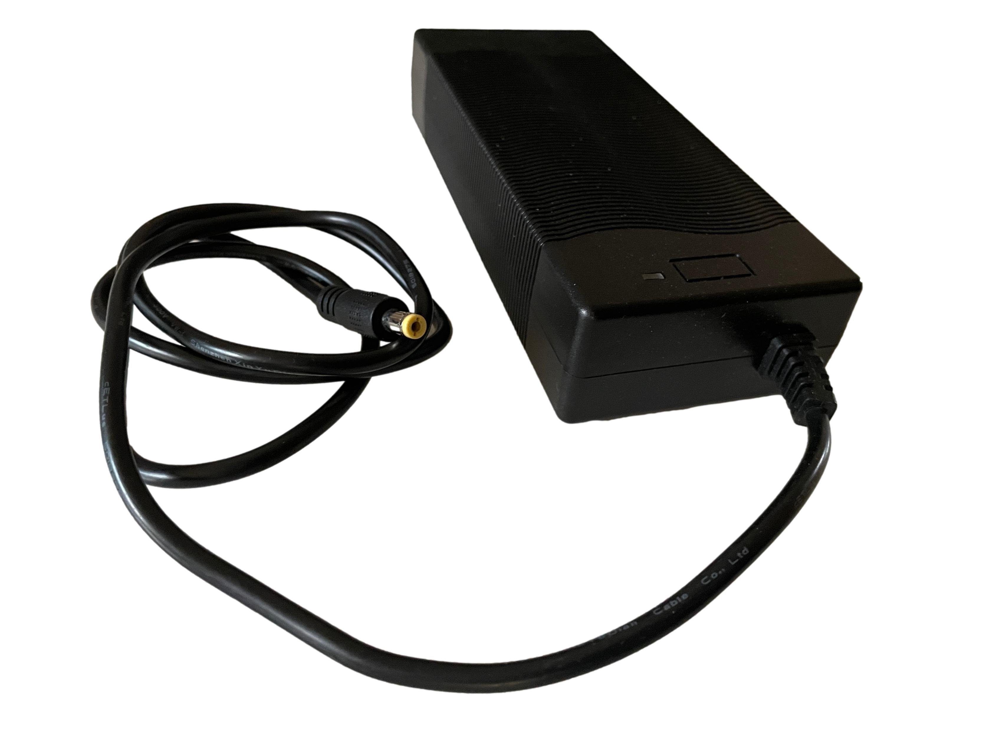 XVE AC/DC Adapter XVE126-4200300